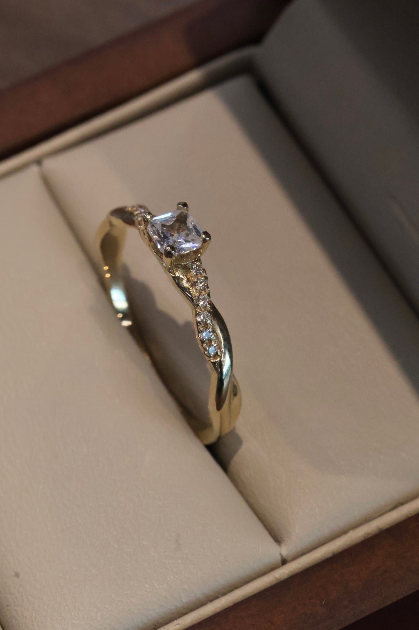 Anillo Merly en Oro Amarillo 14k