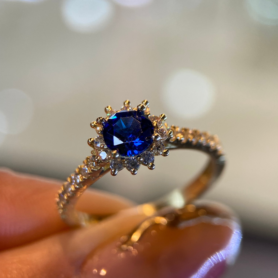 Anillo de compromiso en oro