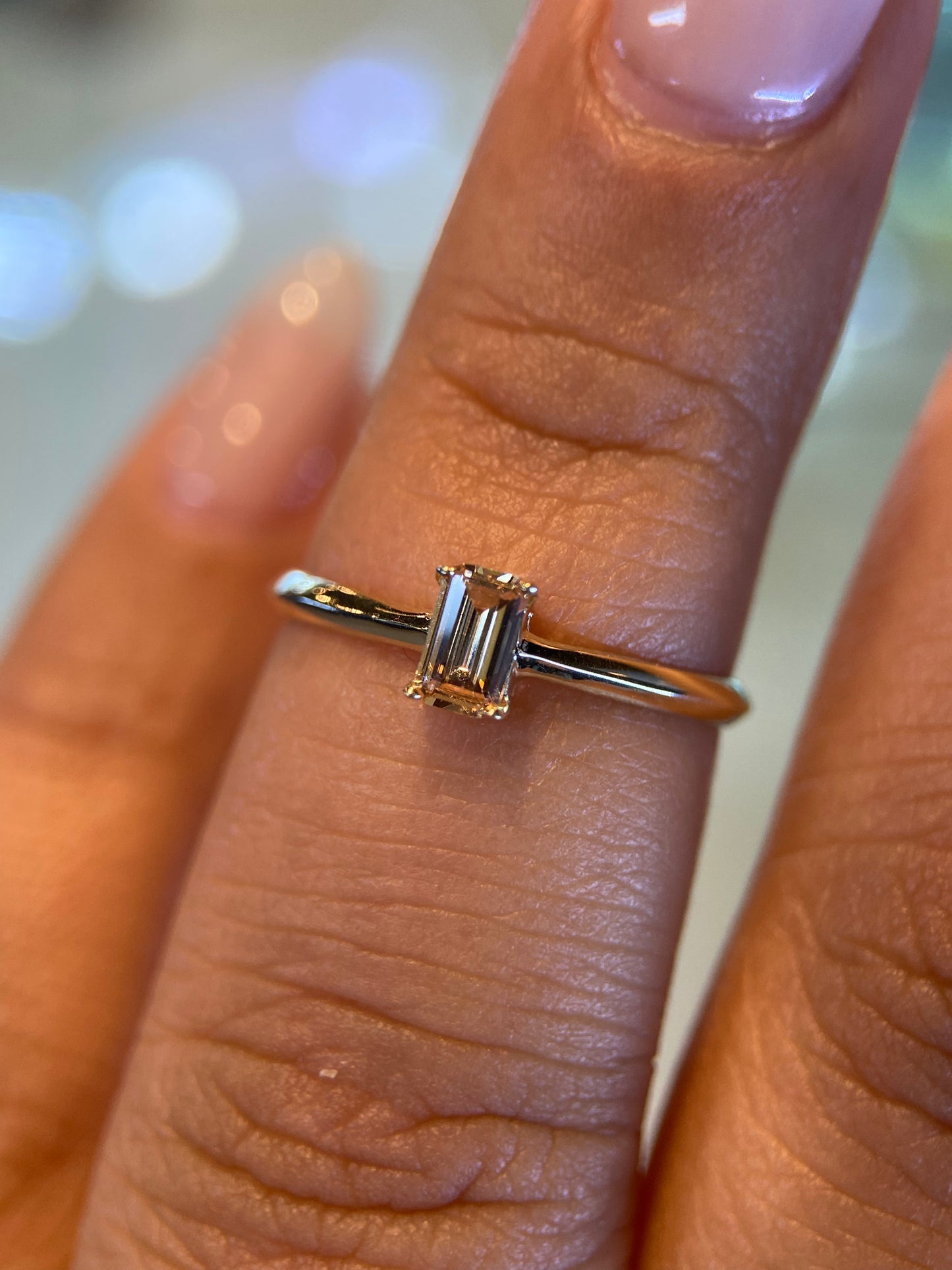 Anillo de compromiso en oro