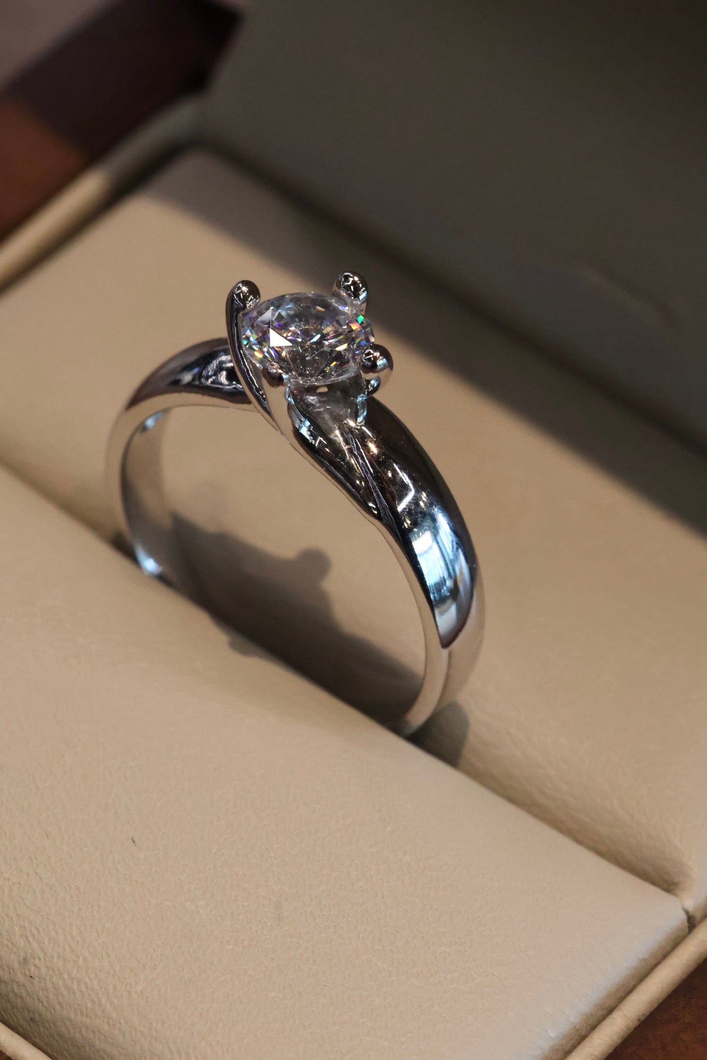 Anillo de compromiso en oro
