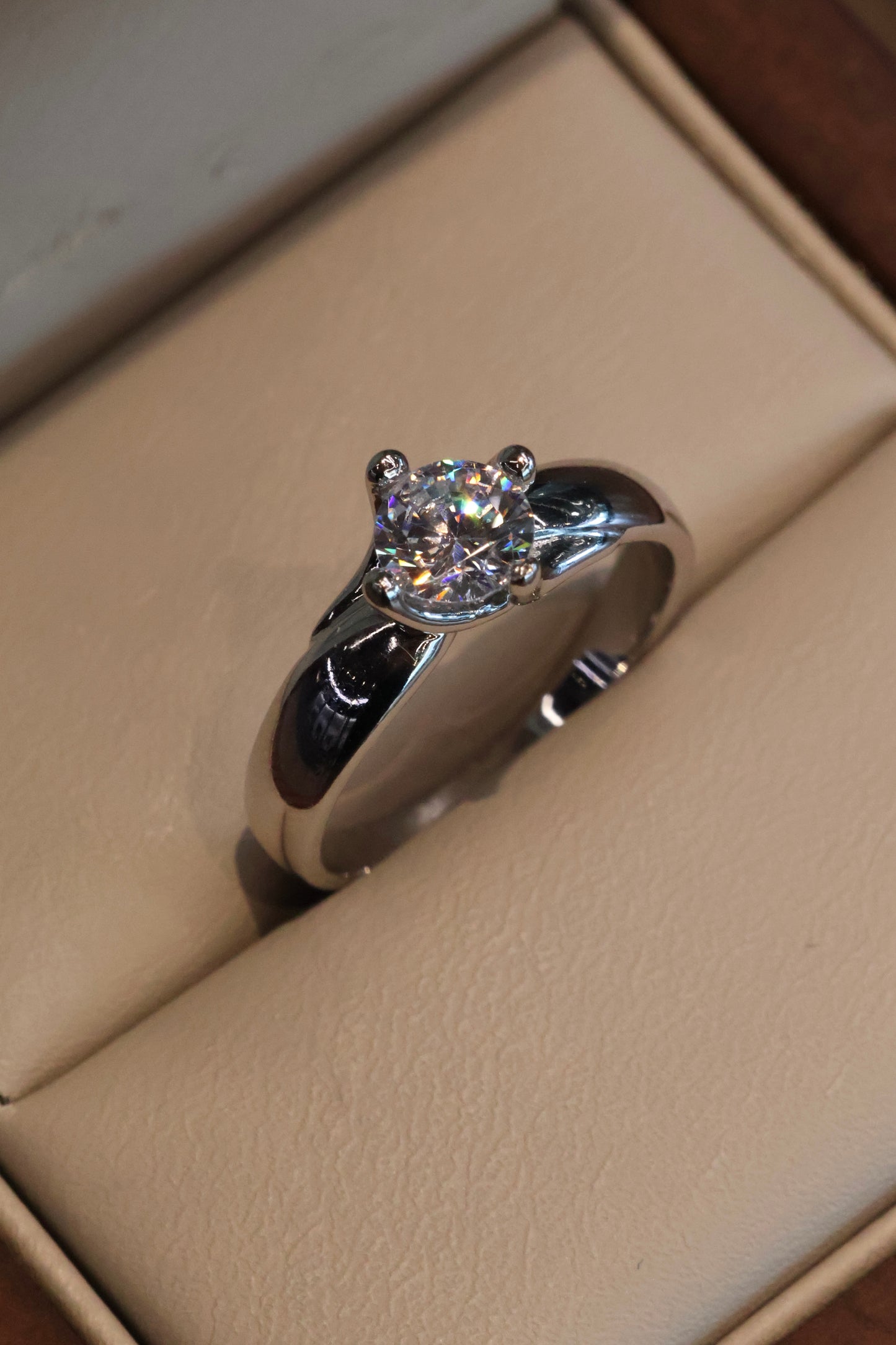 Anillo de compromiso en oro