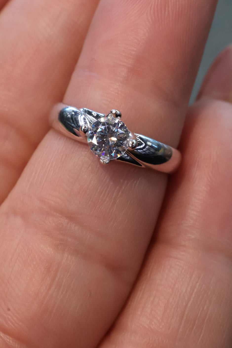 Anillo de compromiso en oro