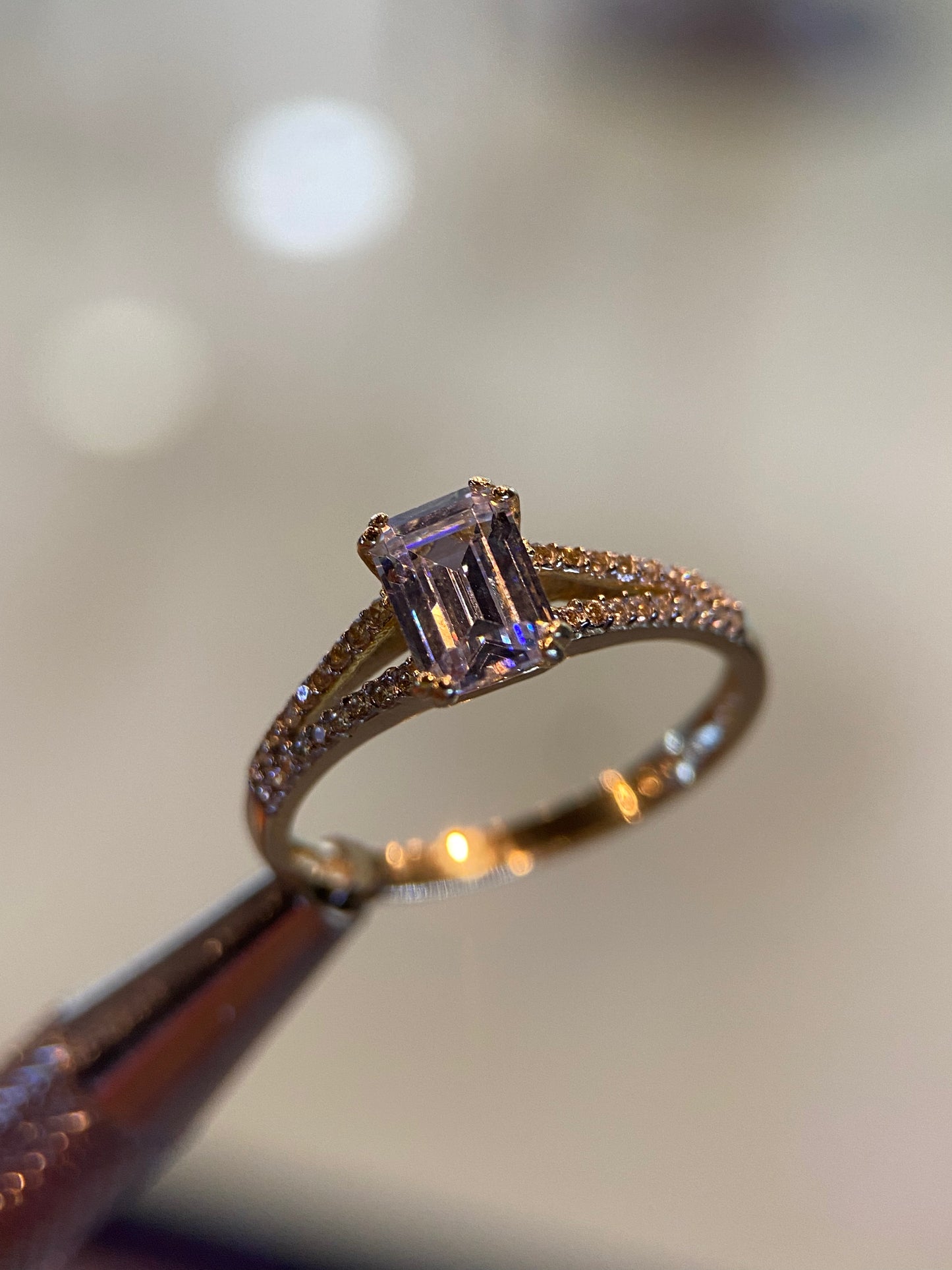 Anillo de compromiso en oro