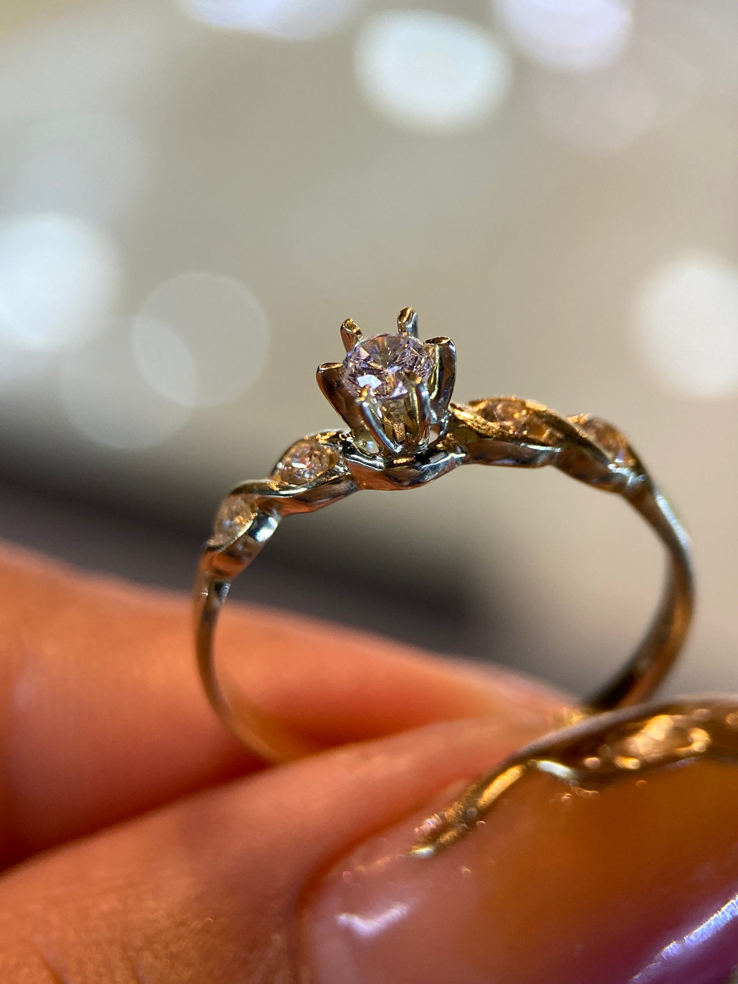 Anillo de compromiso en oro