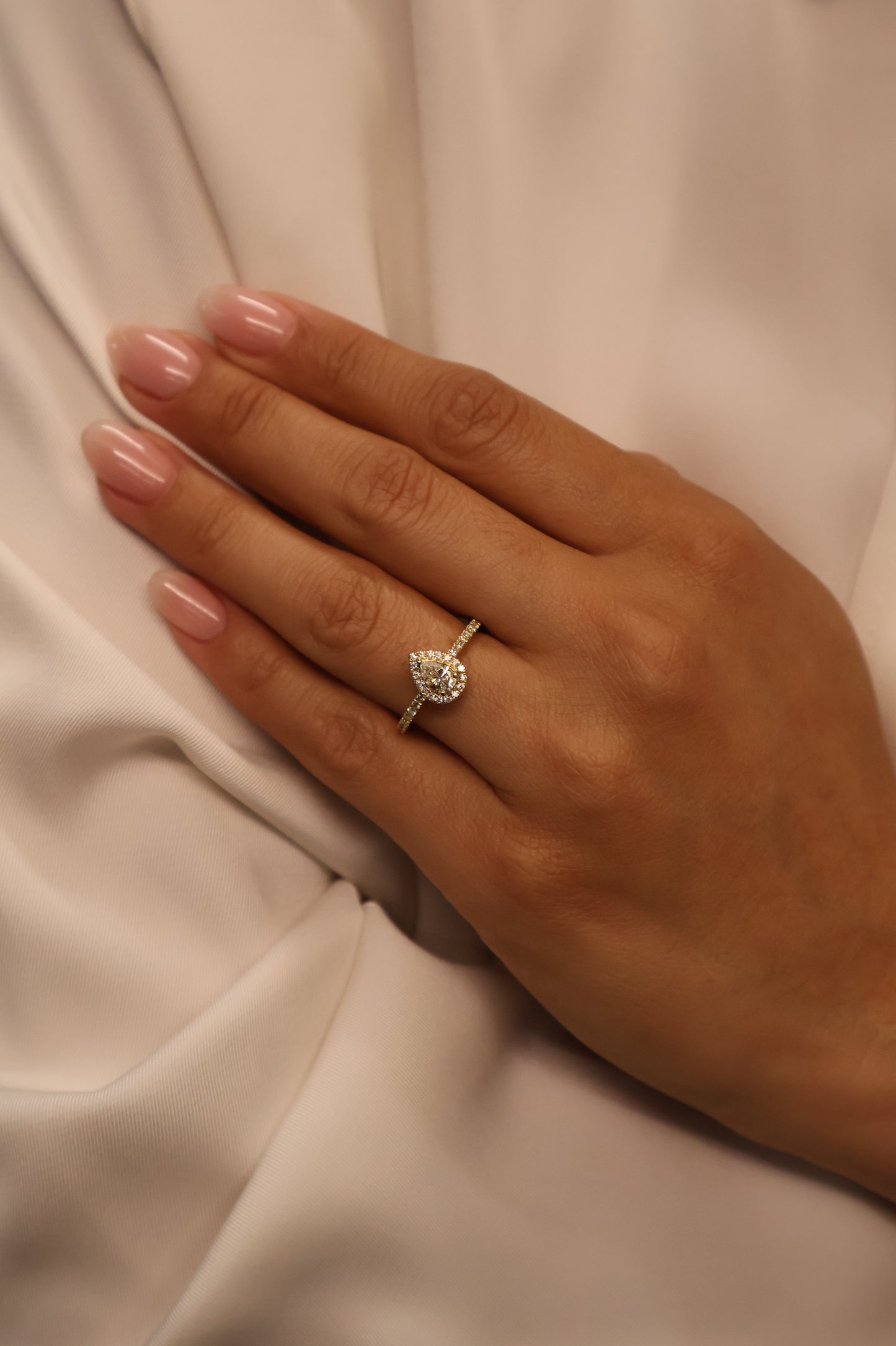 Anillo OF2207 en oro amarillo 14k con diamante natural .20cts .41L