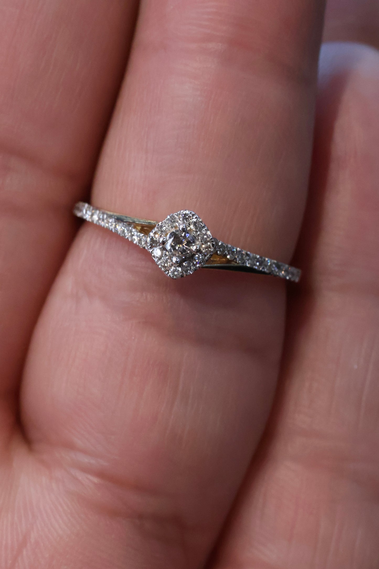 Anillo OF1798 en oro blanco 14k con diamante natural .25cts