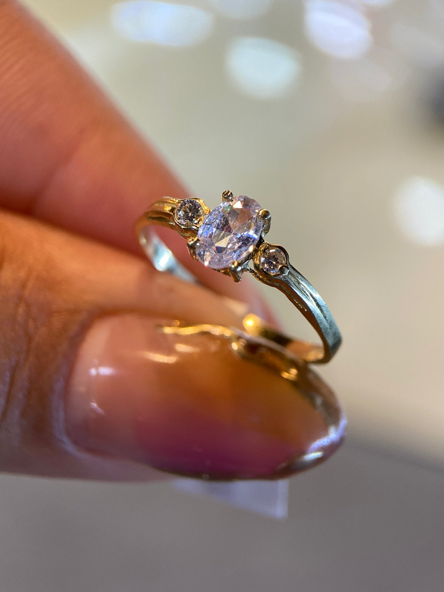 Anillo de compromiso en oro