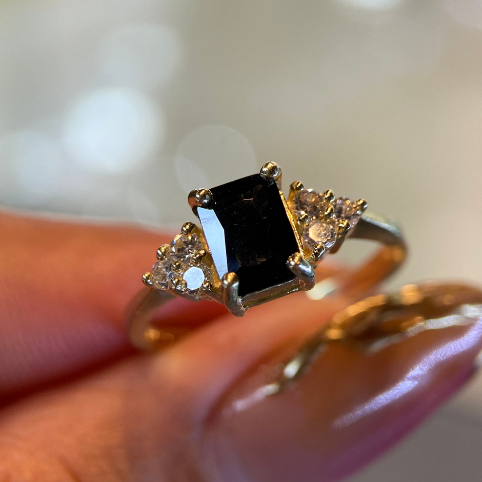 Anillo de compromiso en oro