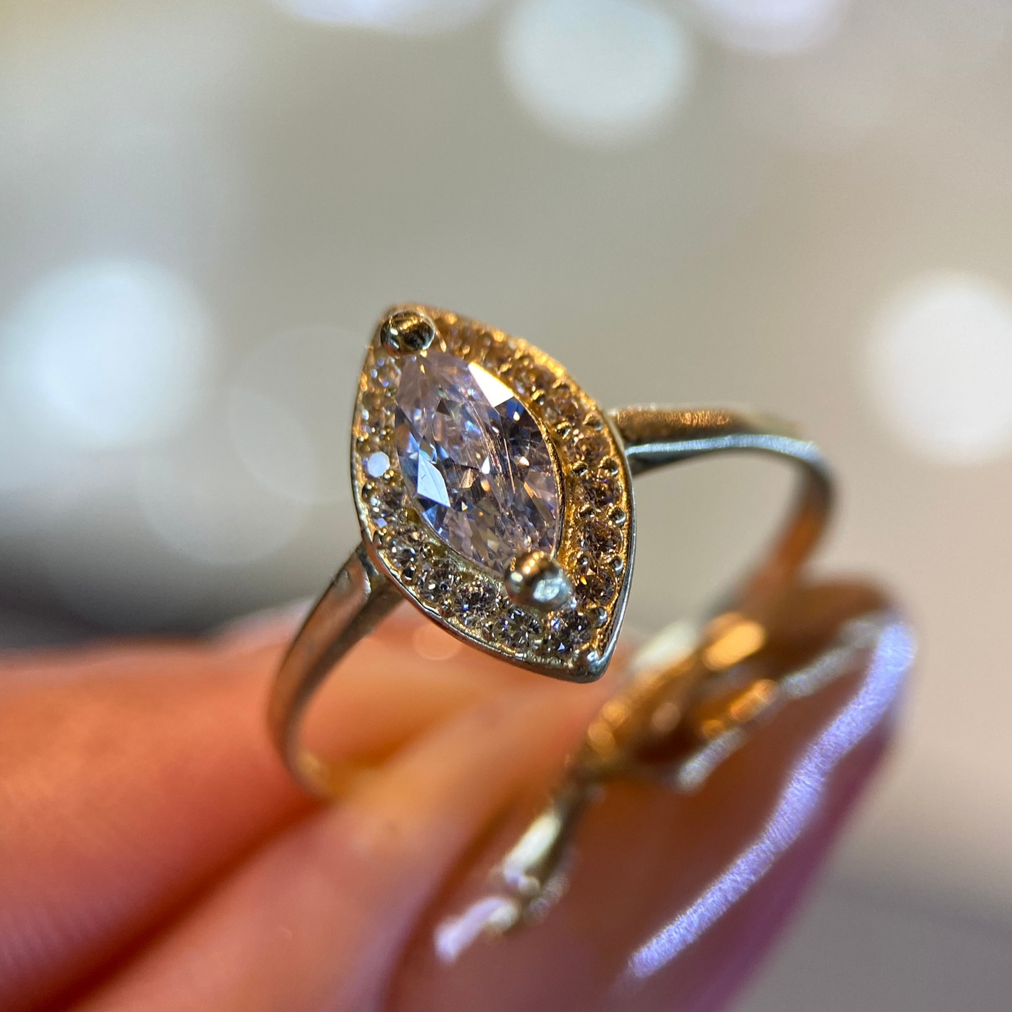 Anillo de compromiso en oro