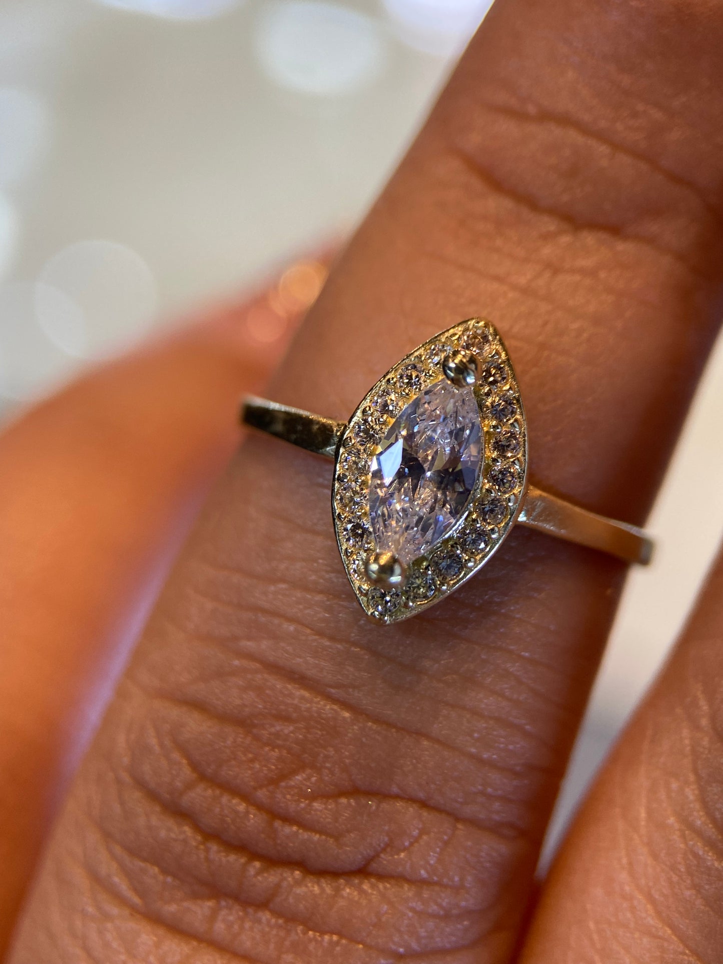 Anillo de compromiso en oro