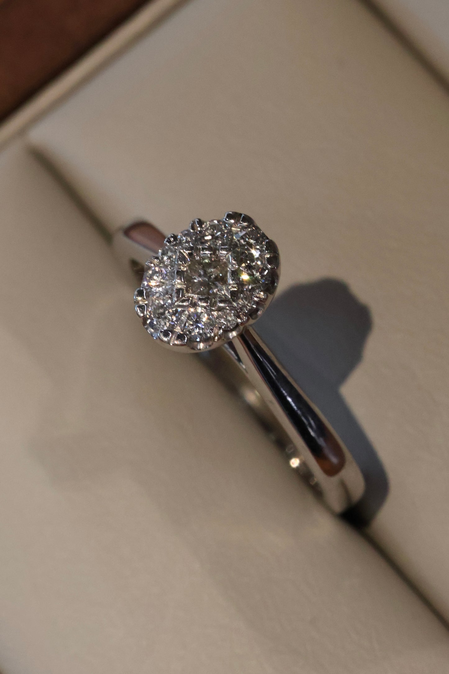 Anillo OF1902 en oro blanco 14k con diamante natural .38cts