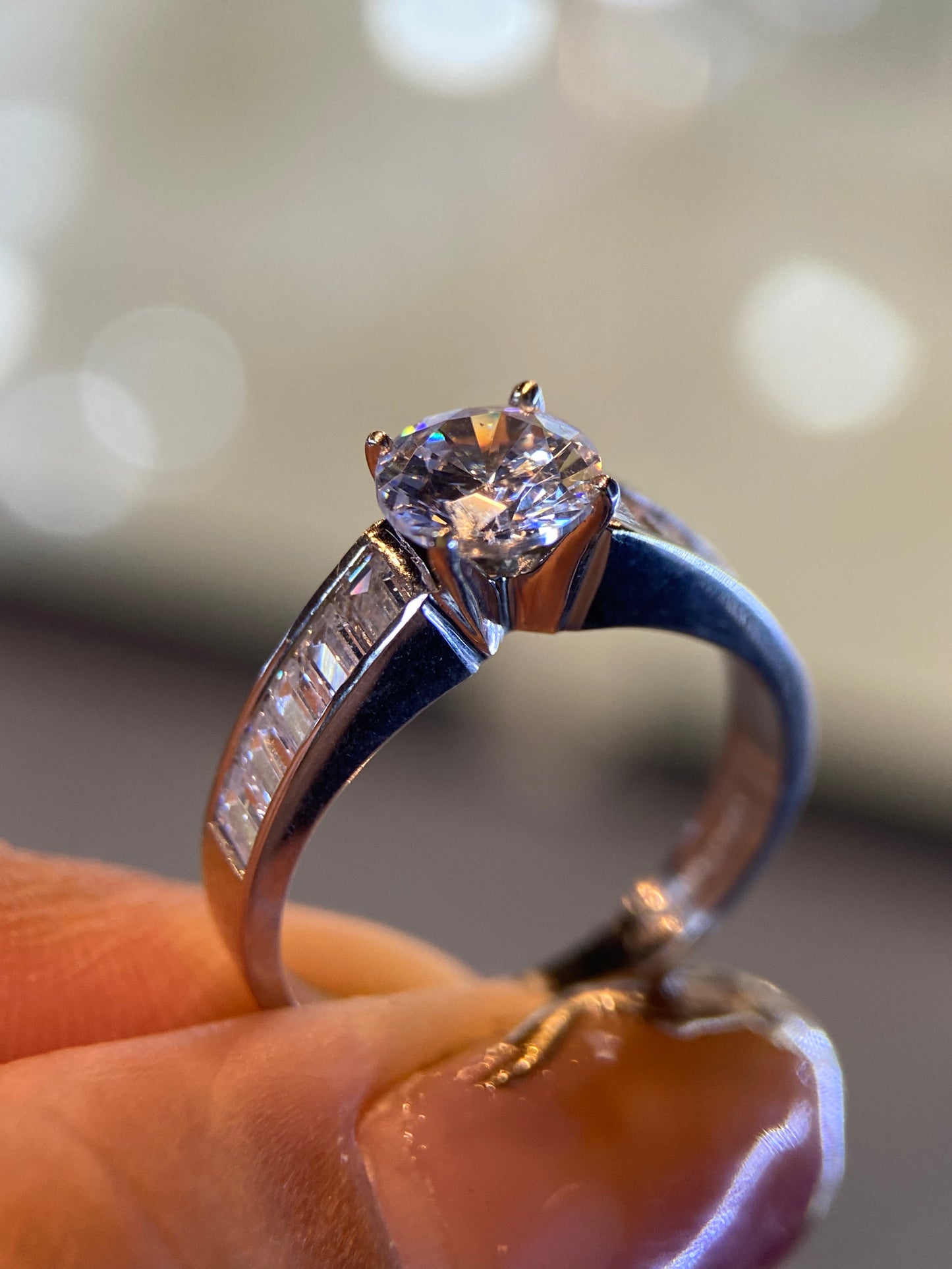 Anillo de compromiso en oro