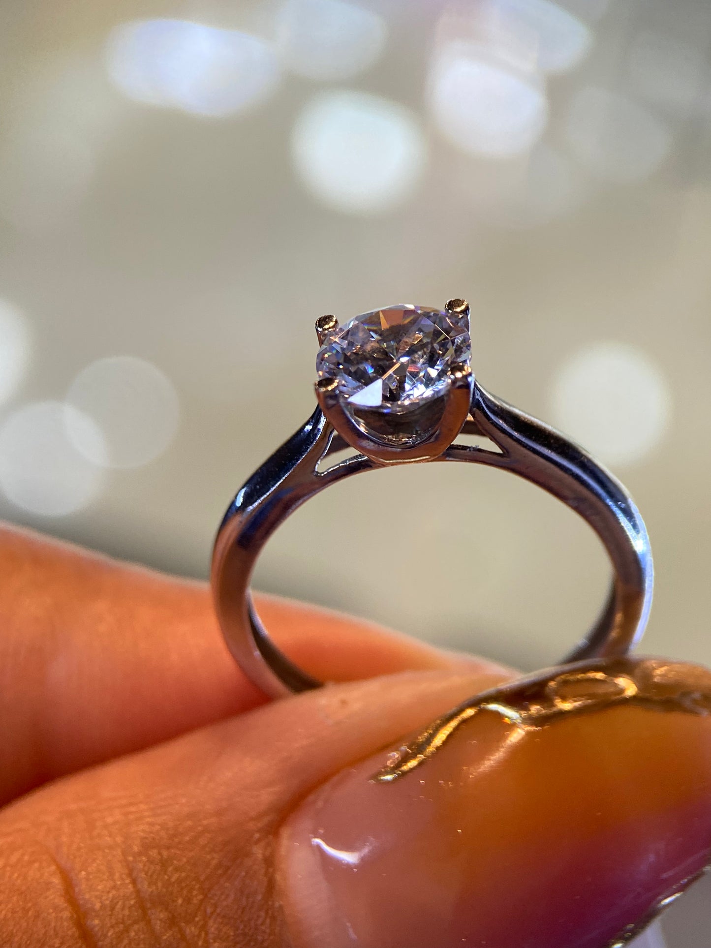 Anillo de compromiso en oro