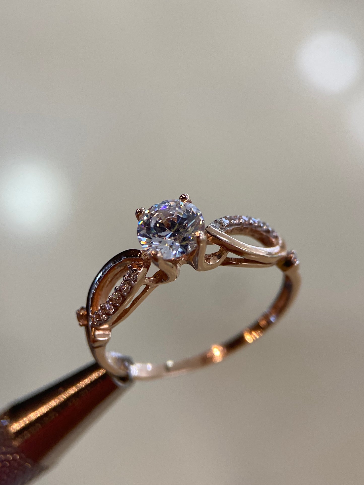 Anillo de compromiso en oro
