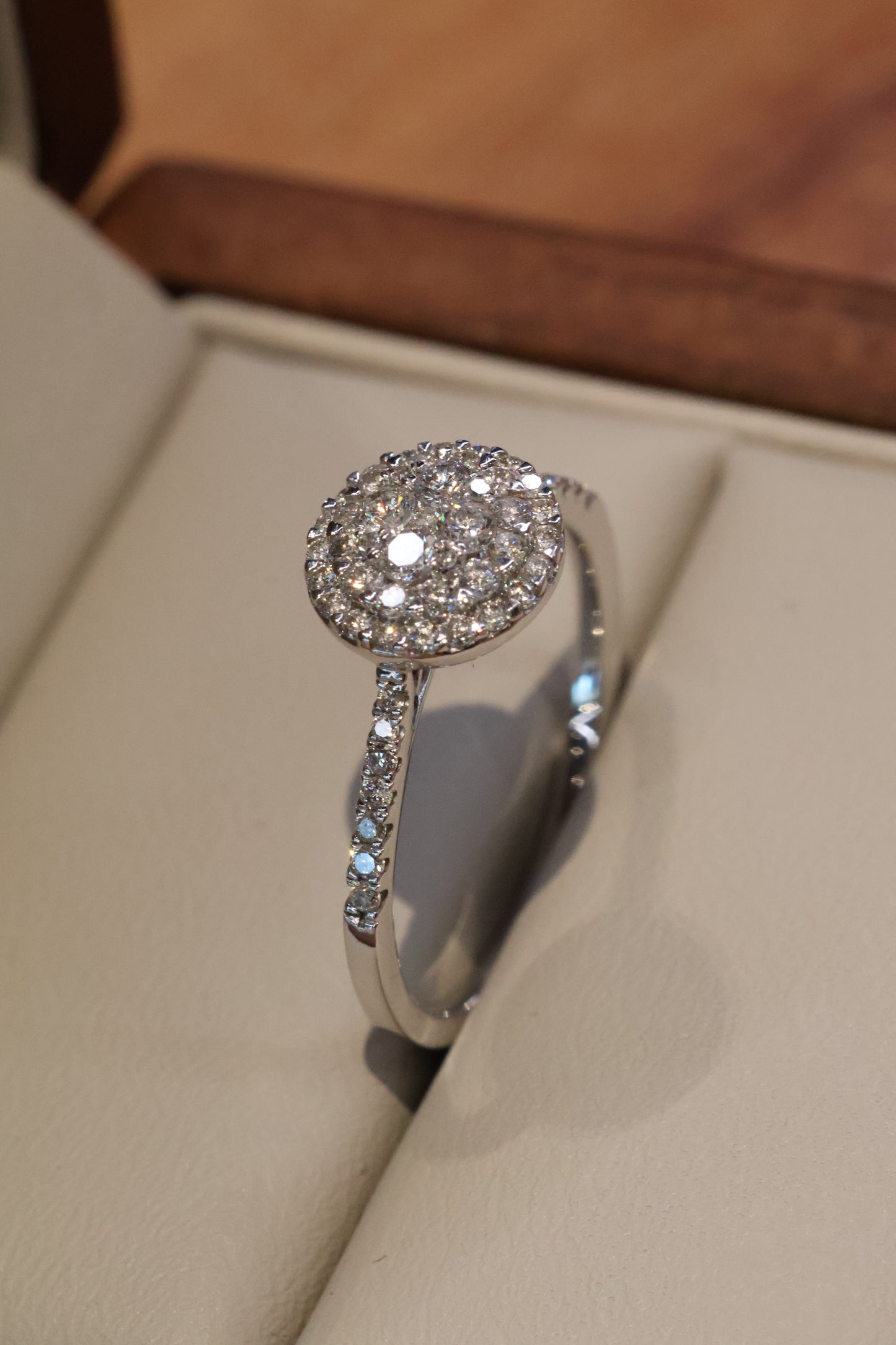 Anillo OF1492 en oro blanco 14k con diamante natural .50cts