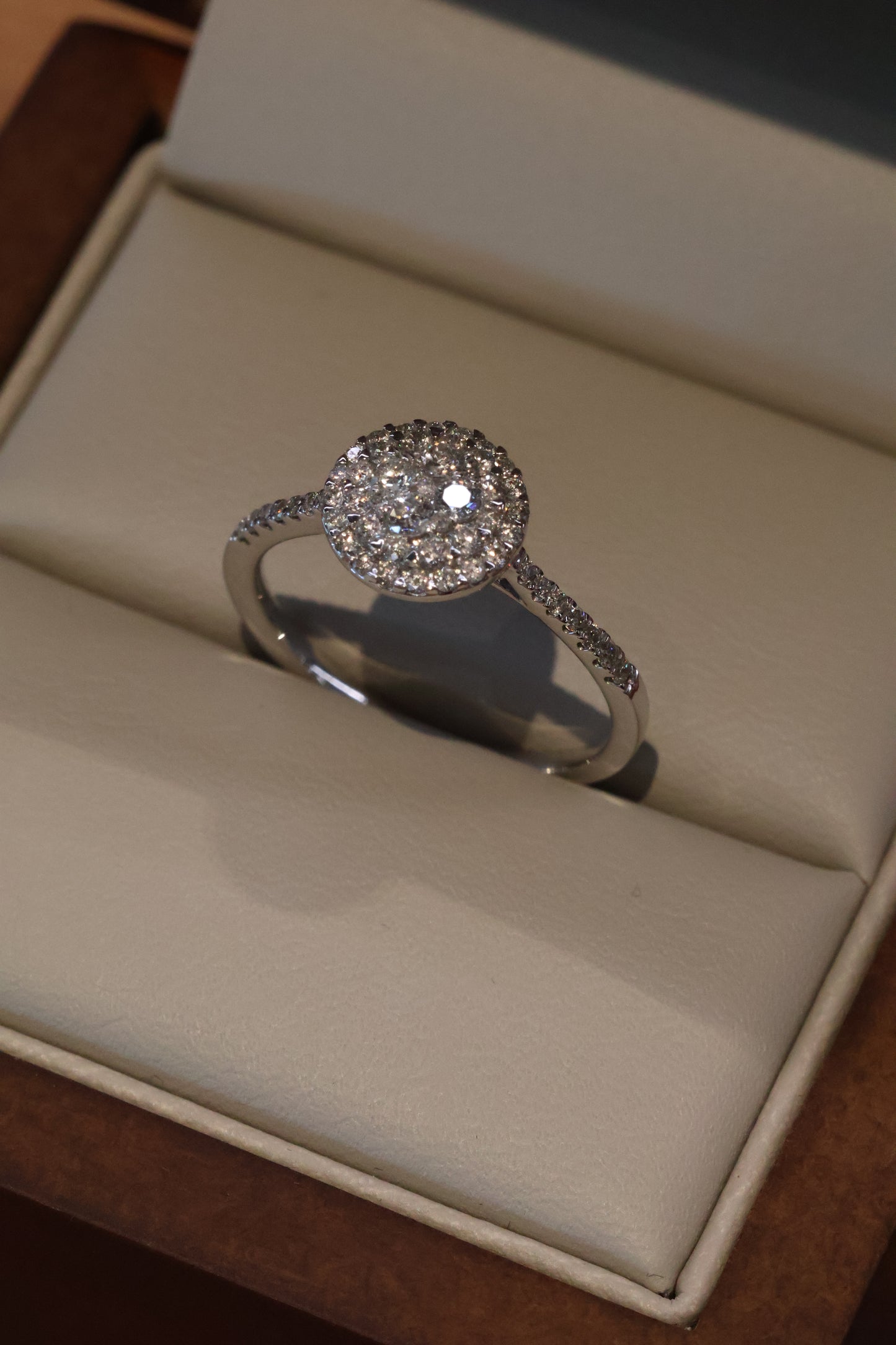 Anillo OF1492 en oro blanco 14k con diamante natural .50cts