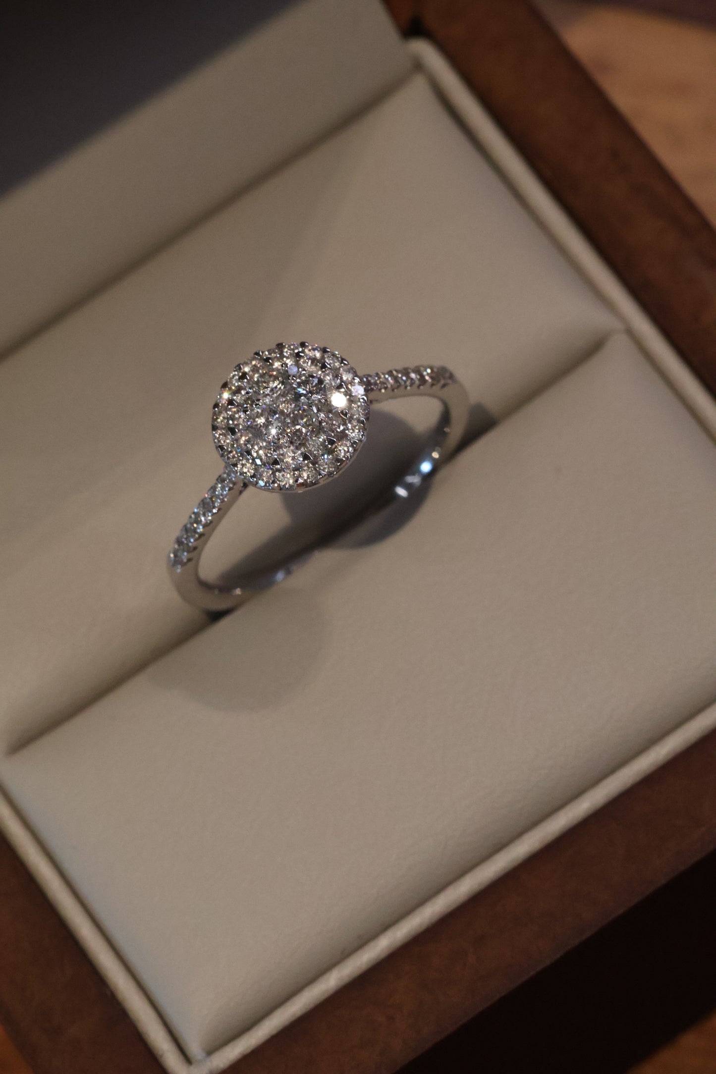 Anillo OF1492 en oro blanco 14k con diamante natural .50cts