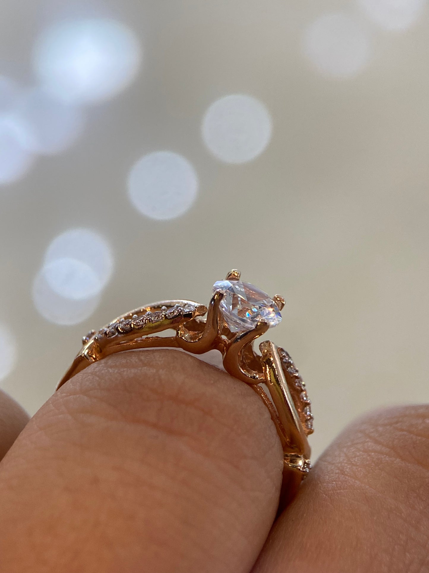 Anillo de compromiso en oro
