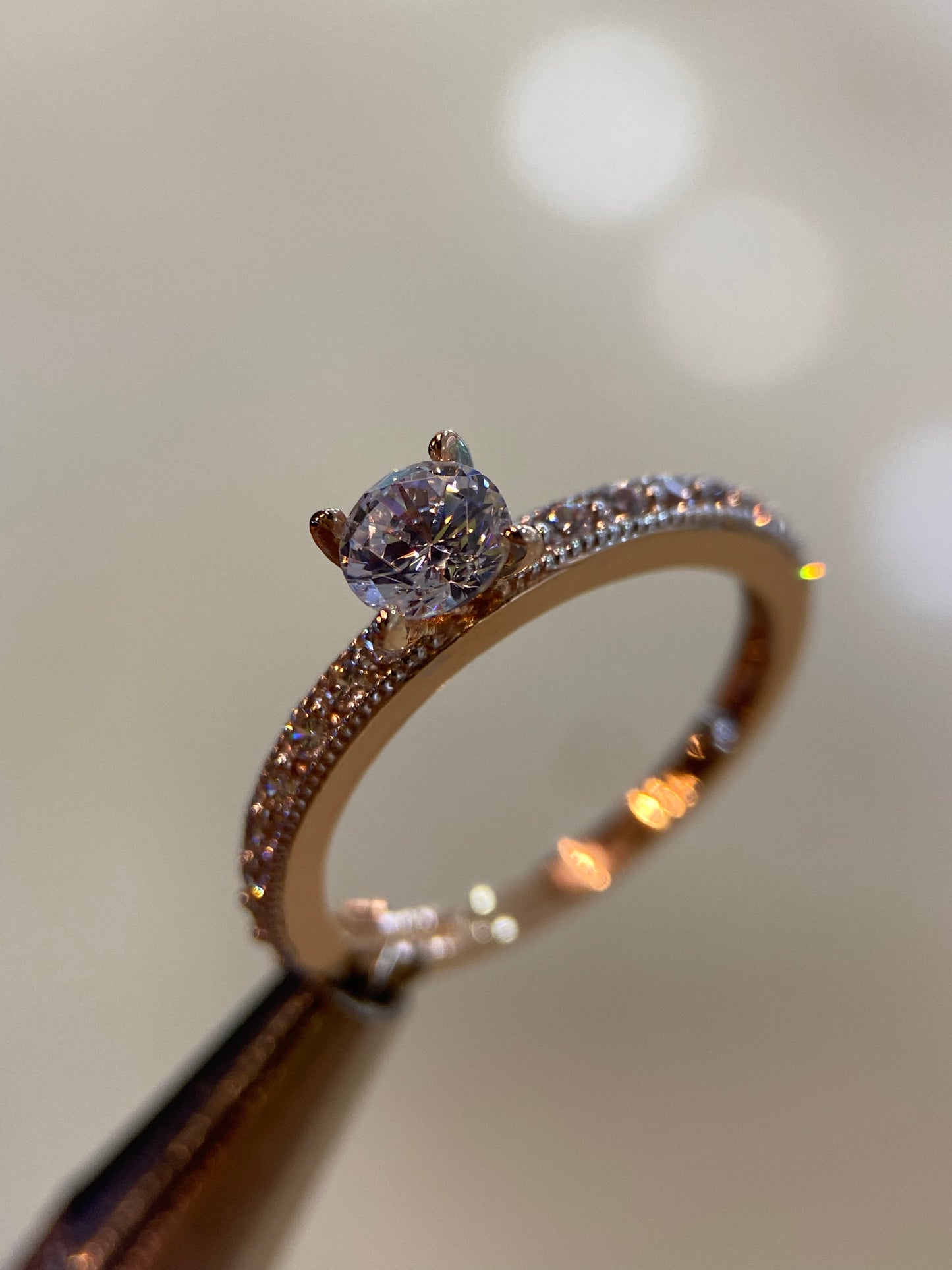 Anillo de compromiso en oro