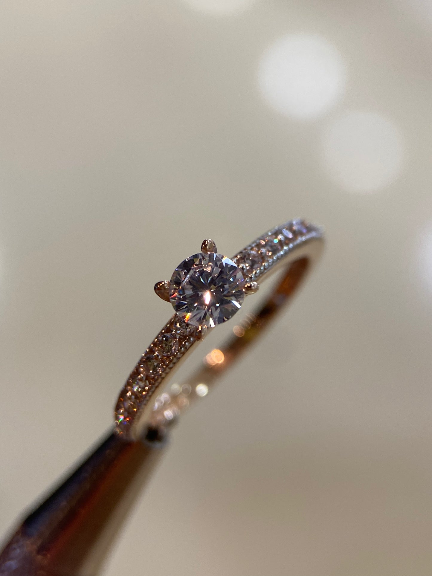 Anillo de compromiso en oro