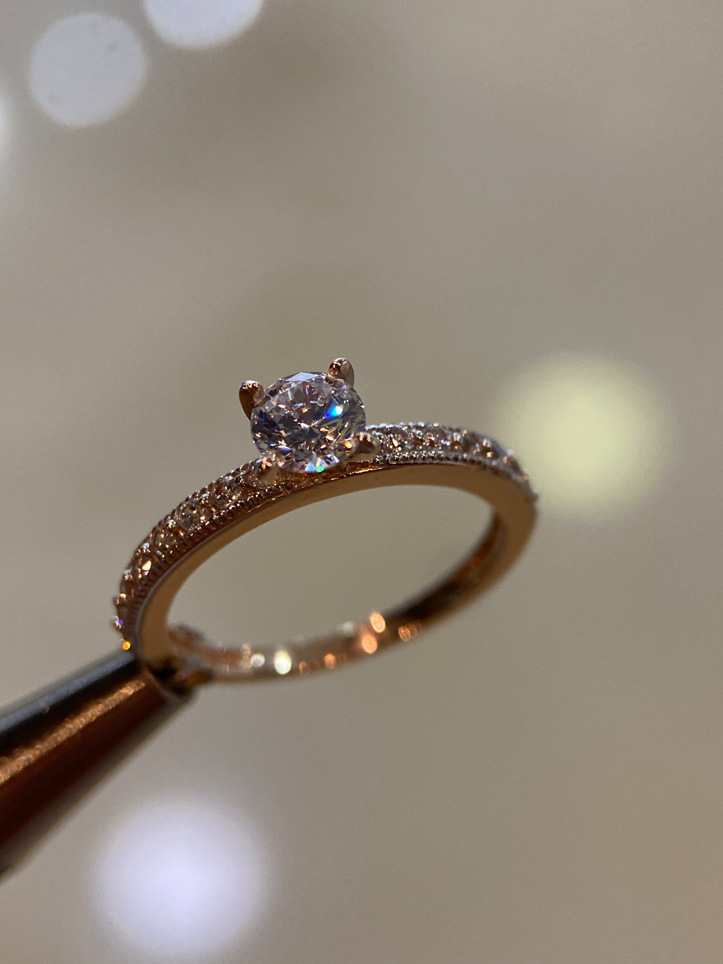 Anillo de compromiso en oro