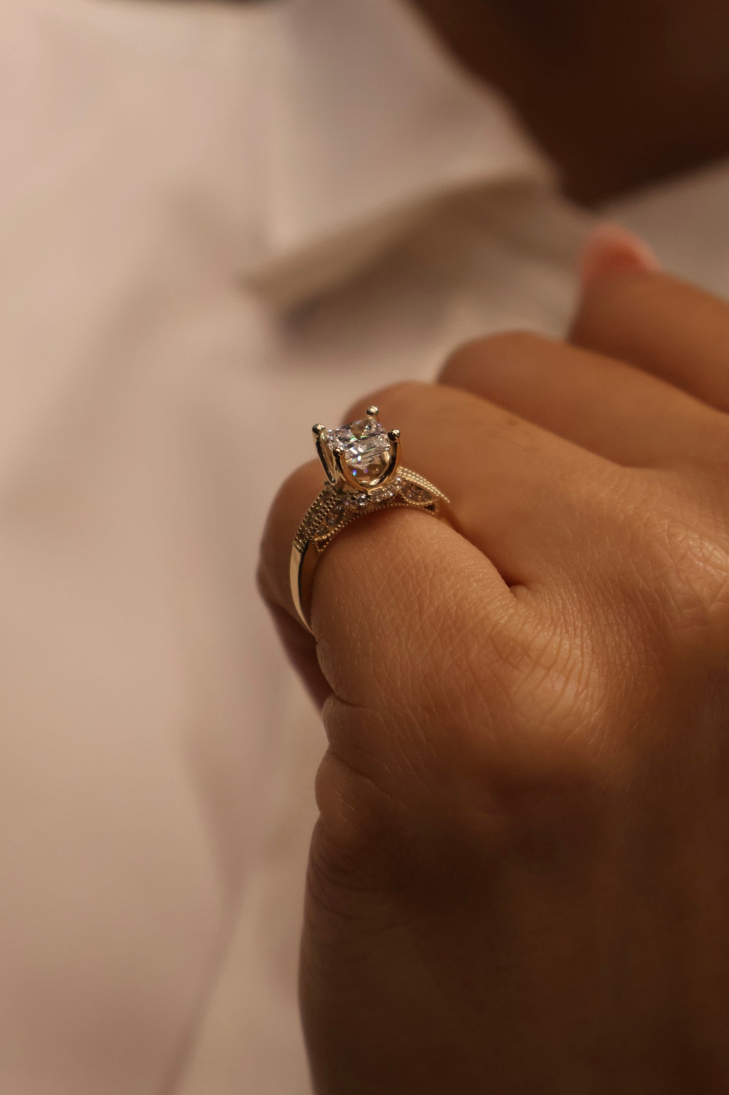 Anillo de compromiso en Oro