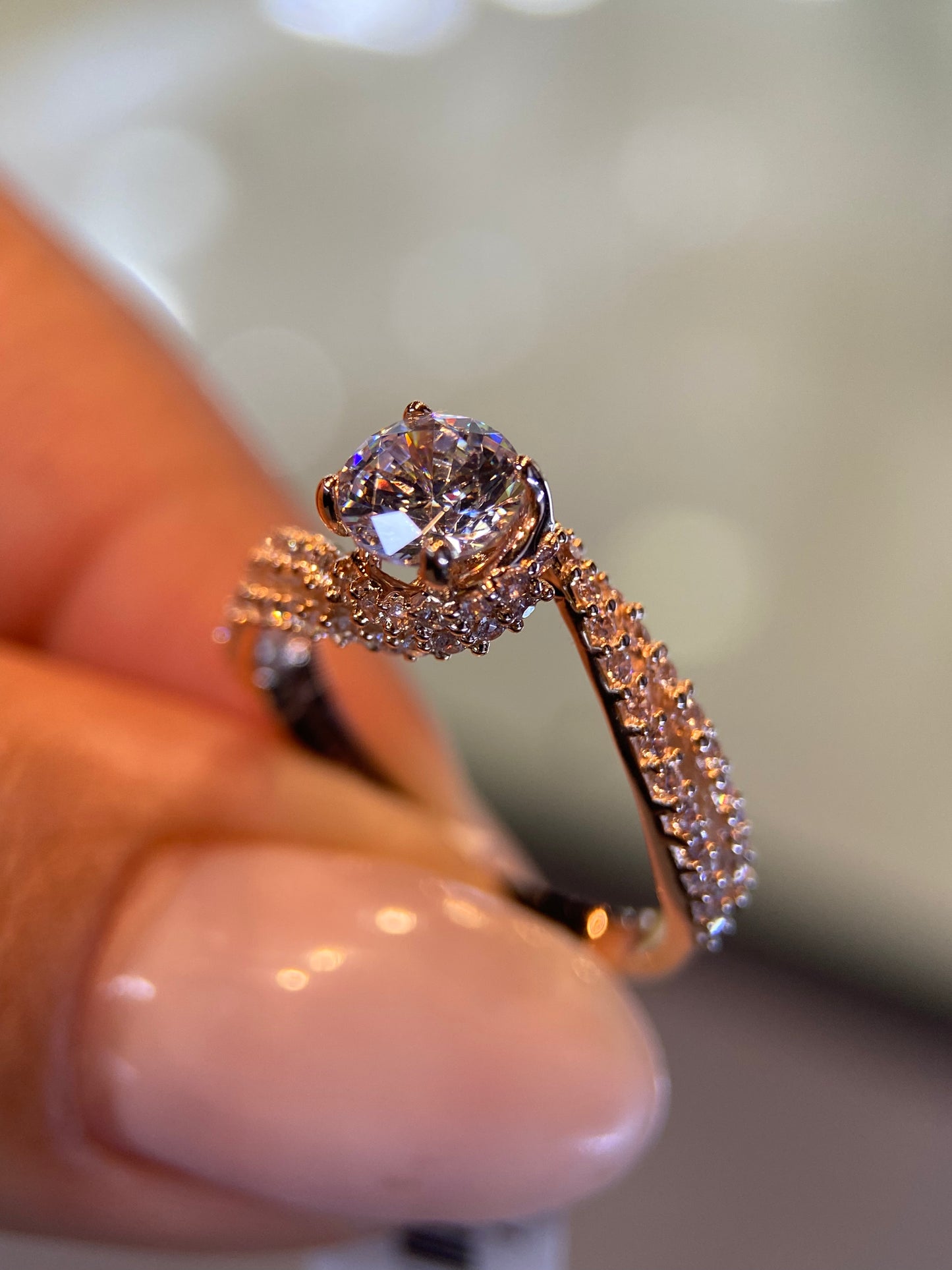Anillo de compromiso en oro