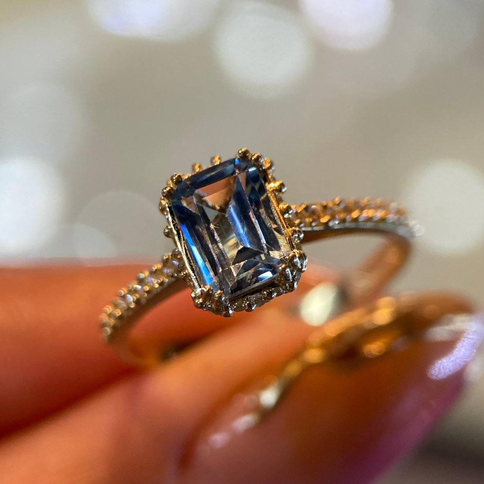 Anillo de compromiso en oro