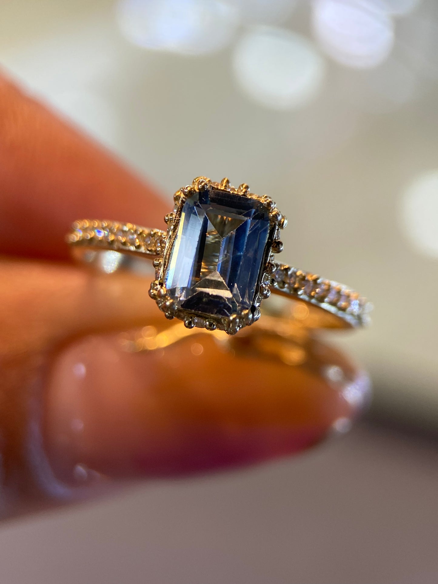 Anillo de compromiso en oro