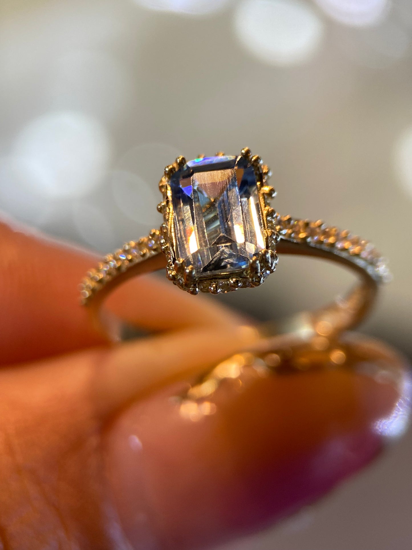 Anillo de compromiso en oro