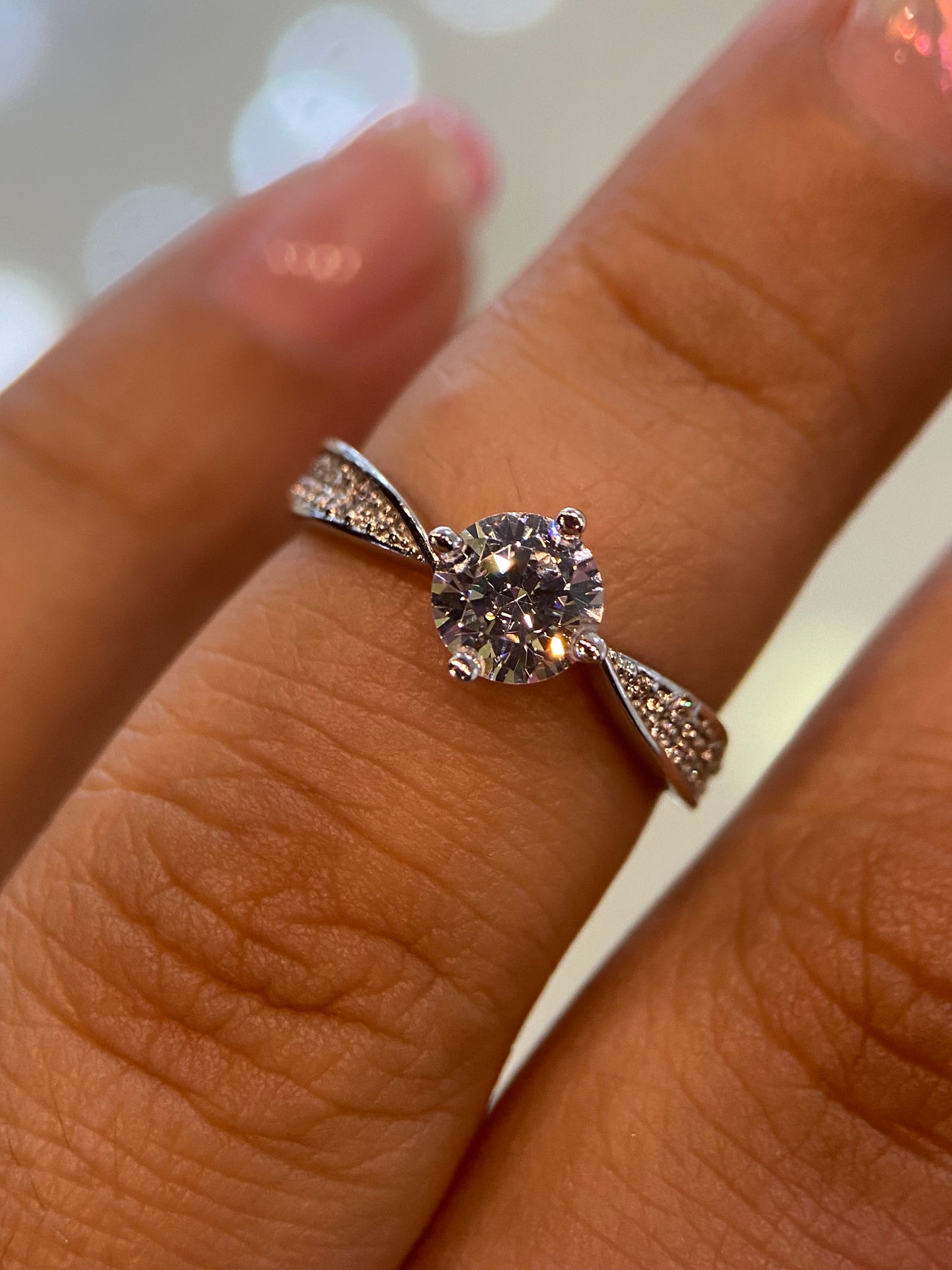 Anillo de compromiso en oro