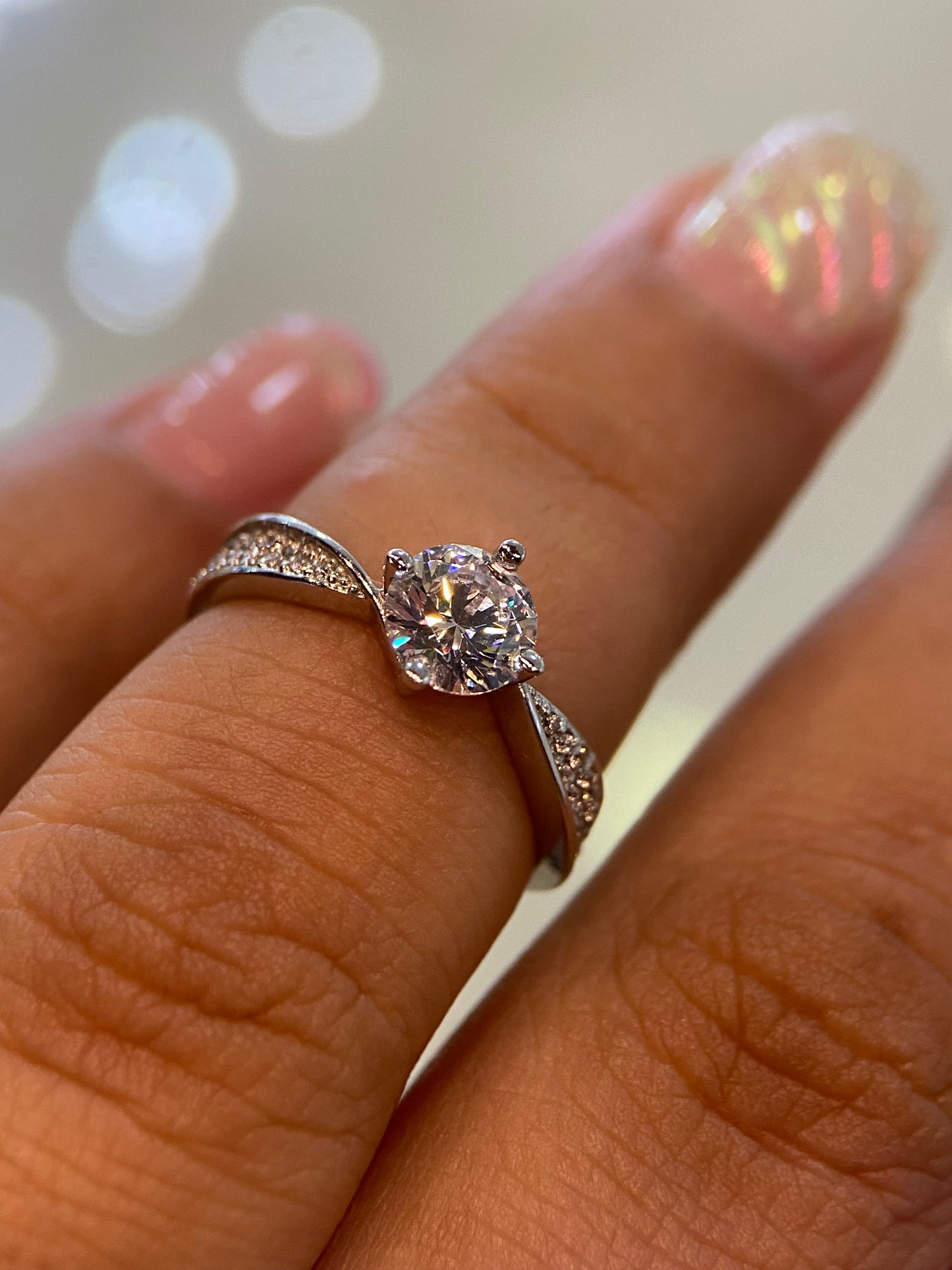 Anillo de compromiso en oro