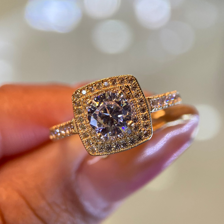 Anillo de compromiso en oro