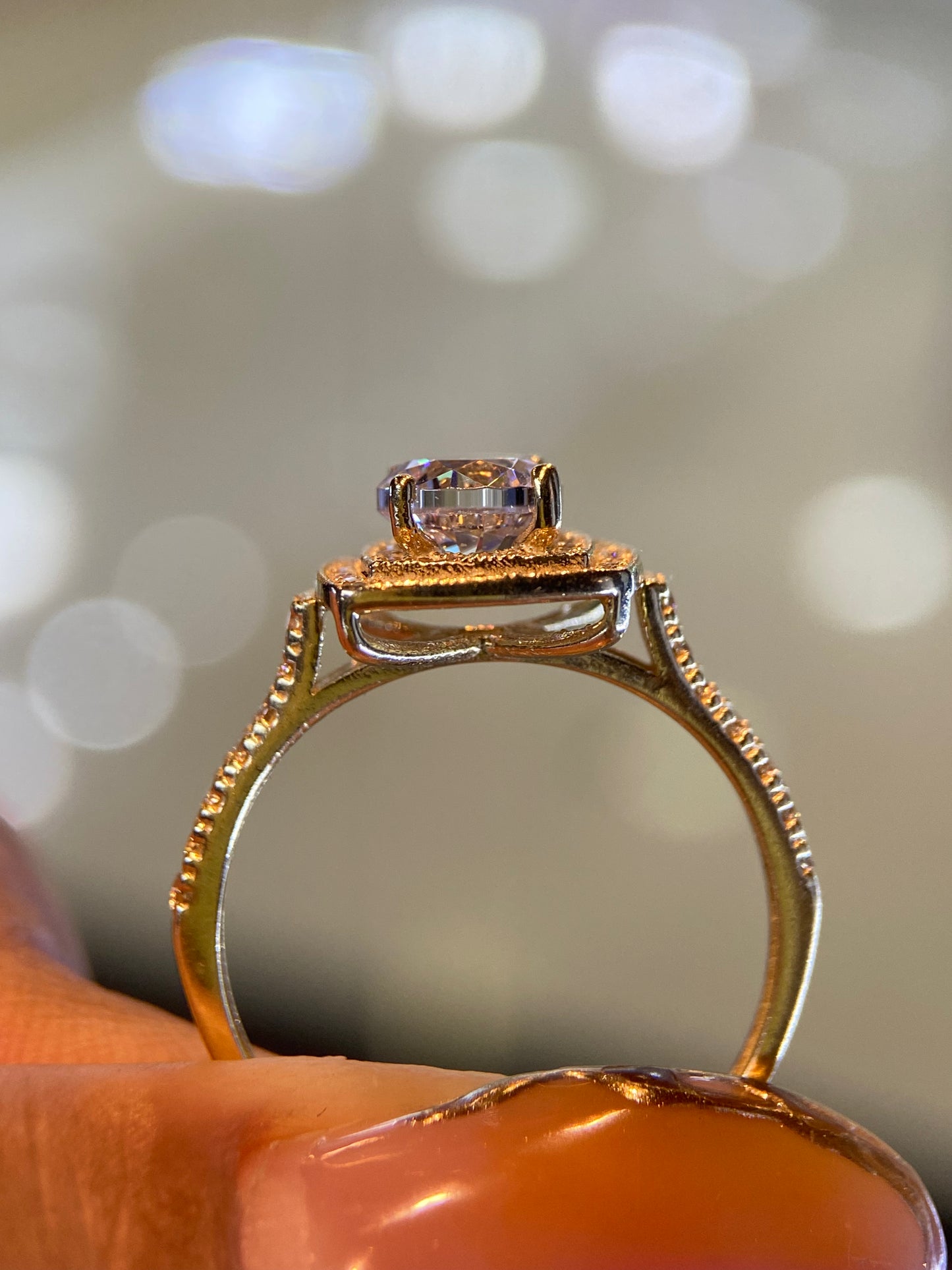 Anillo de compromiso en oro
