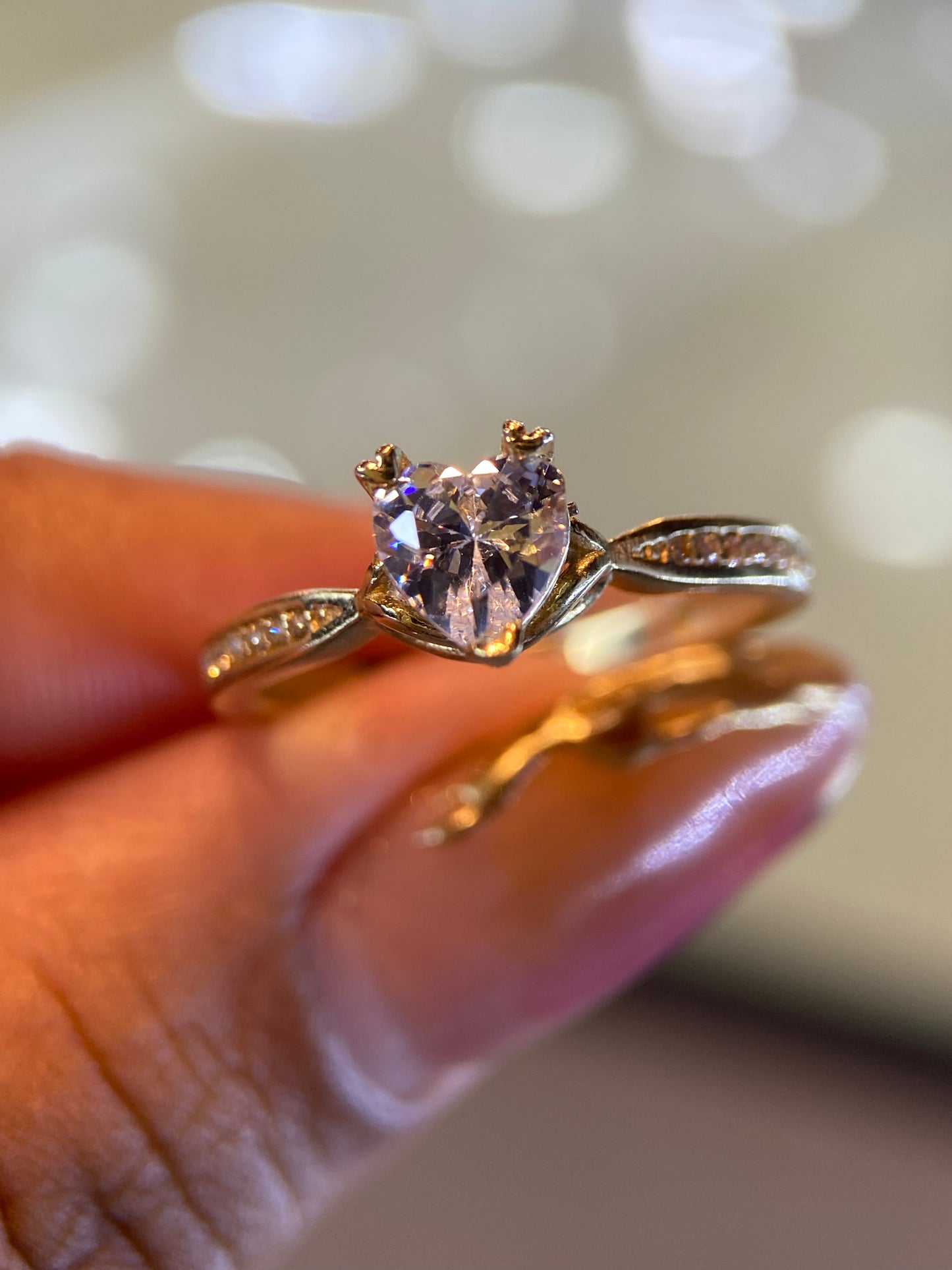 Anillo de compromiso en oro