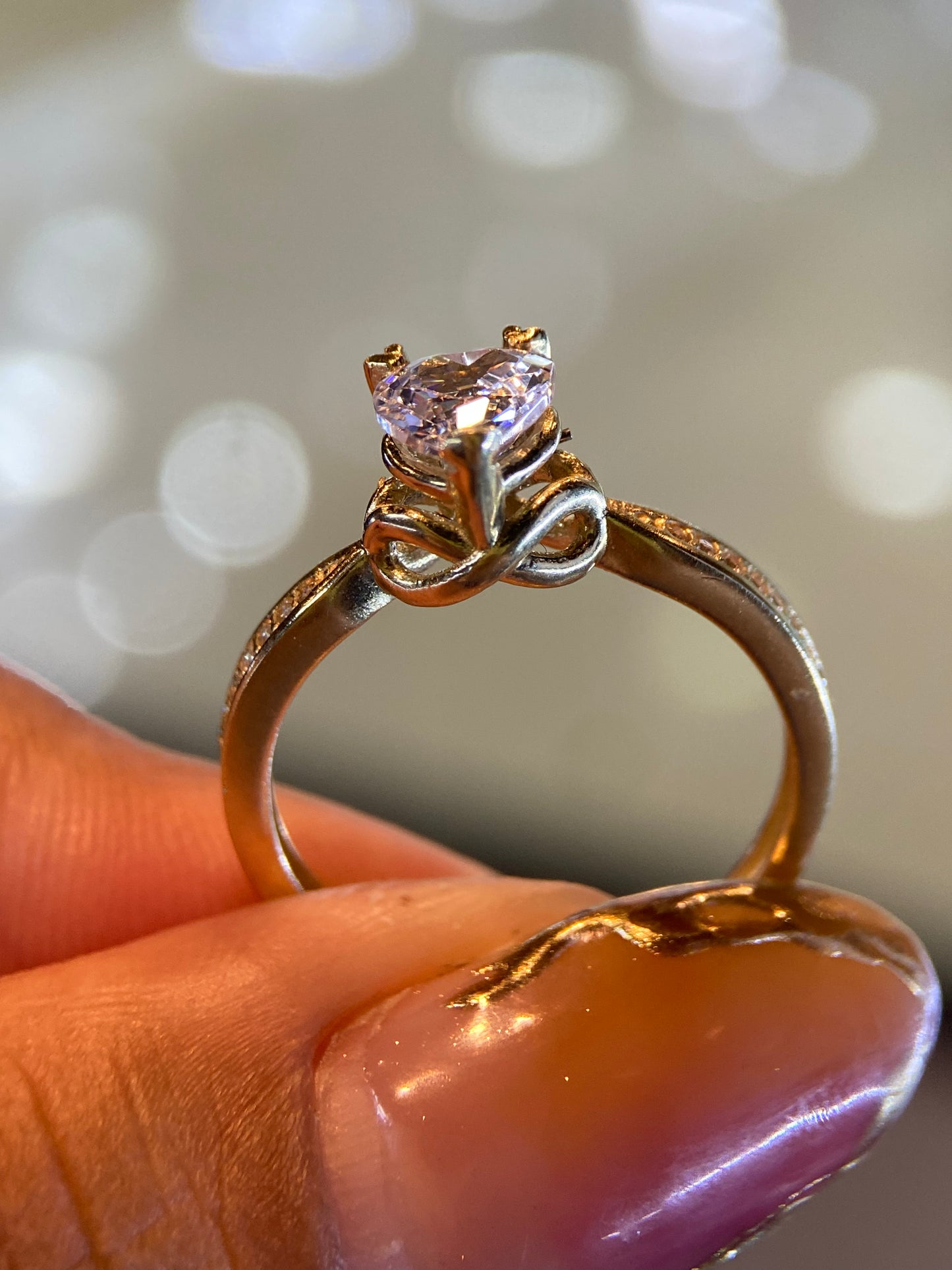 Anillo de compromiso en oro