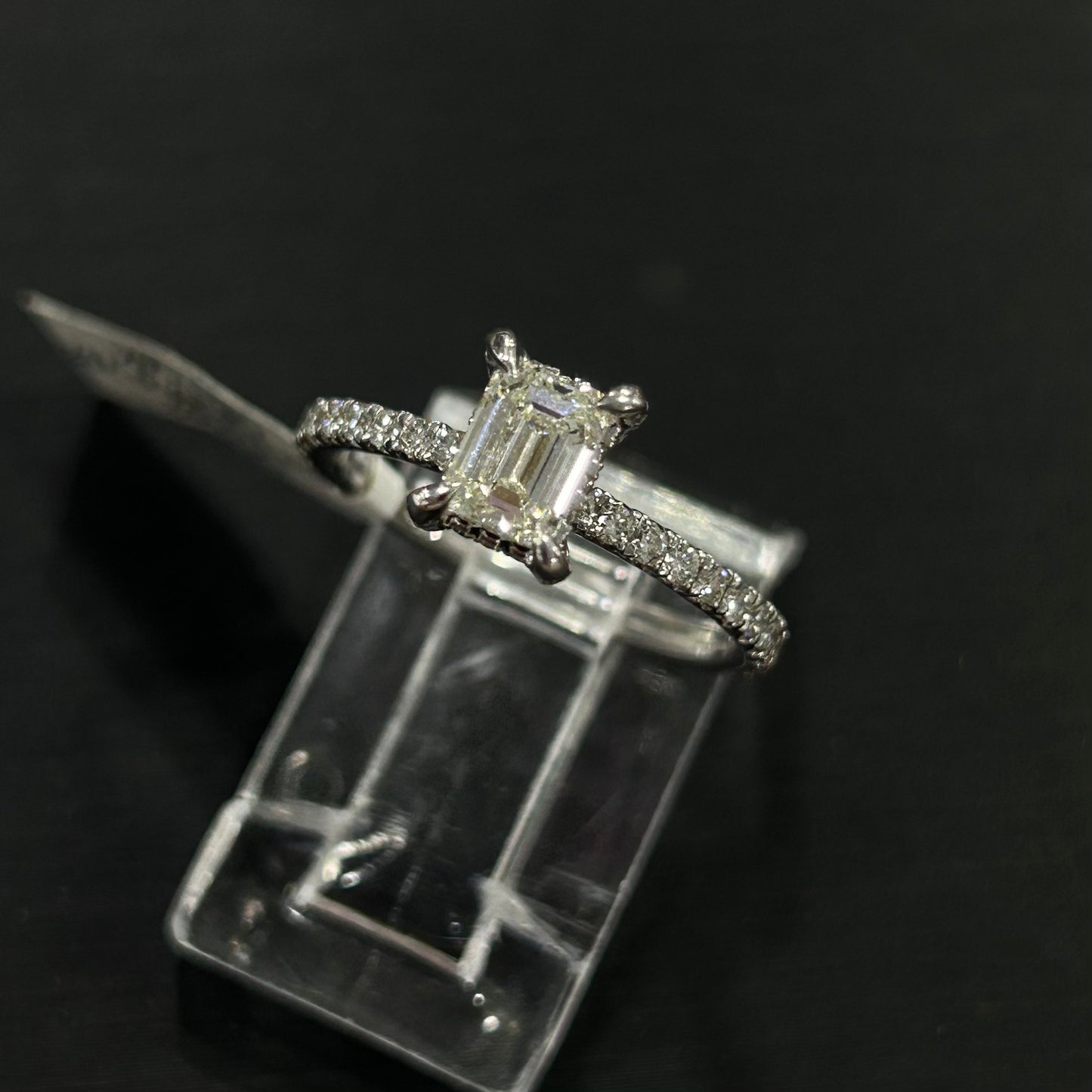 Anillo de compromiso en oro