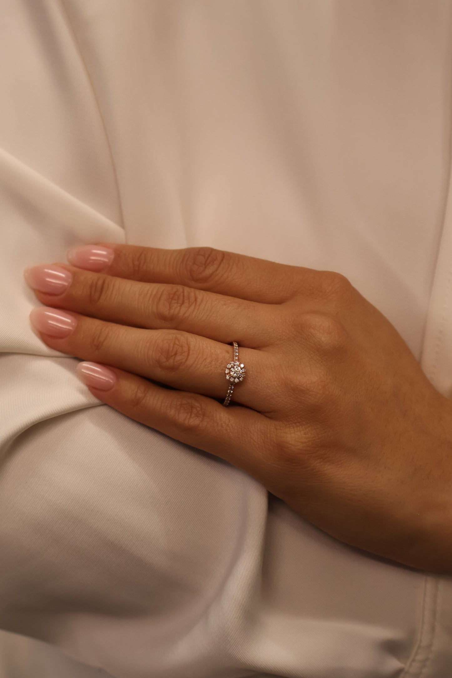 Anillo en oro rosa 14k con diamantes naturales .21 L .21 cts Mod: OF1692