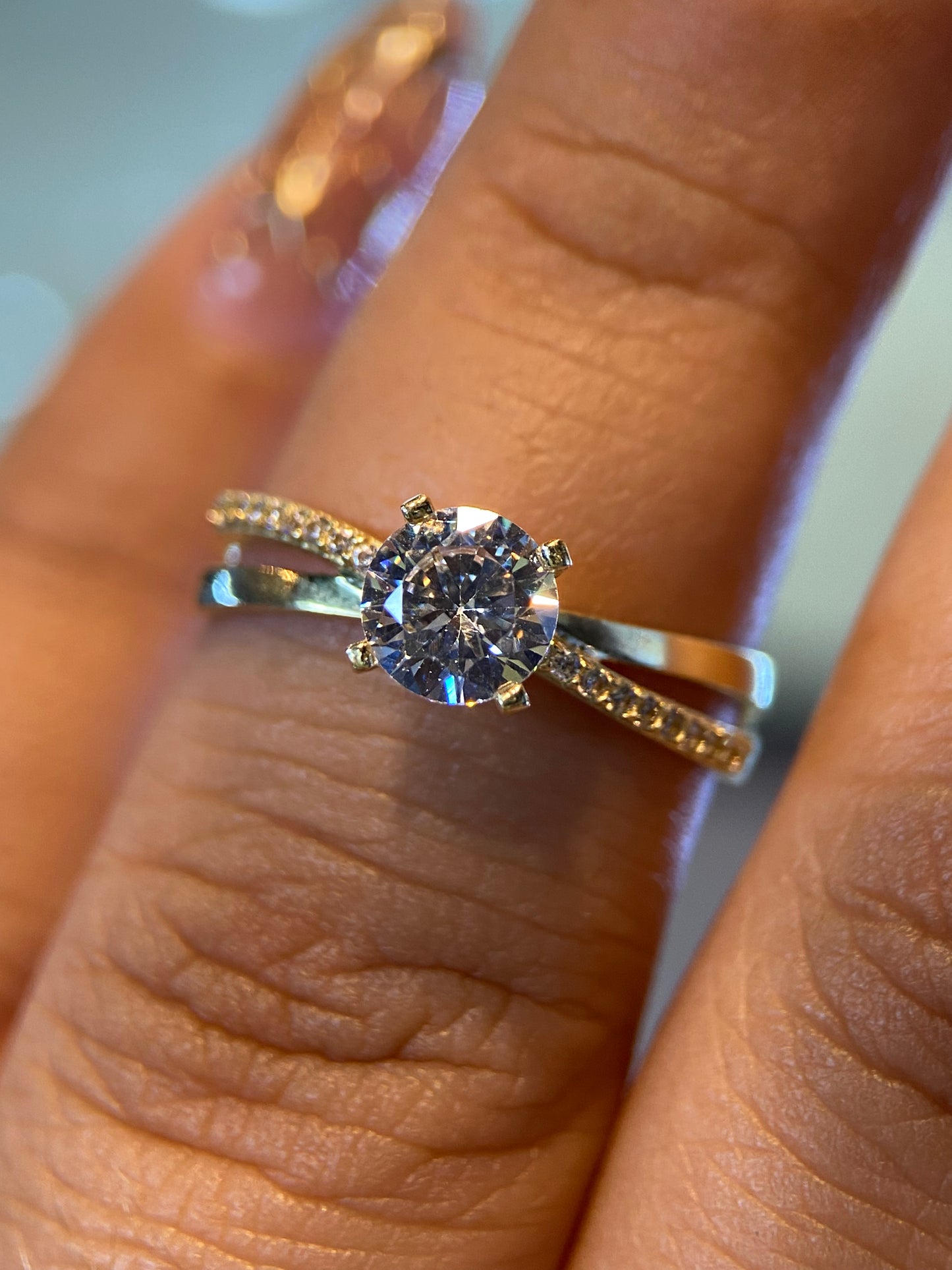Anillo de compromiso en oro