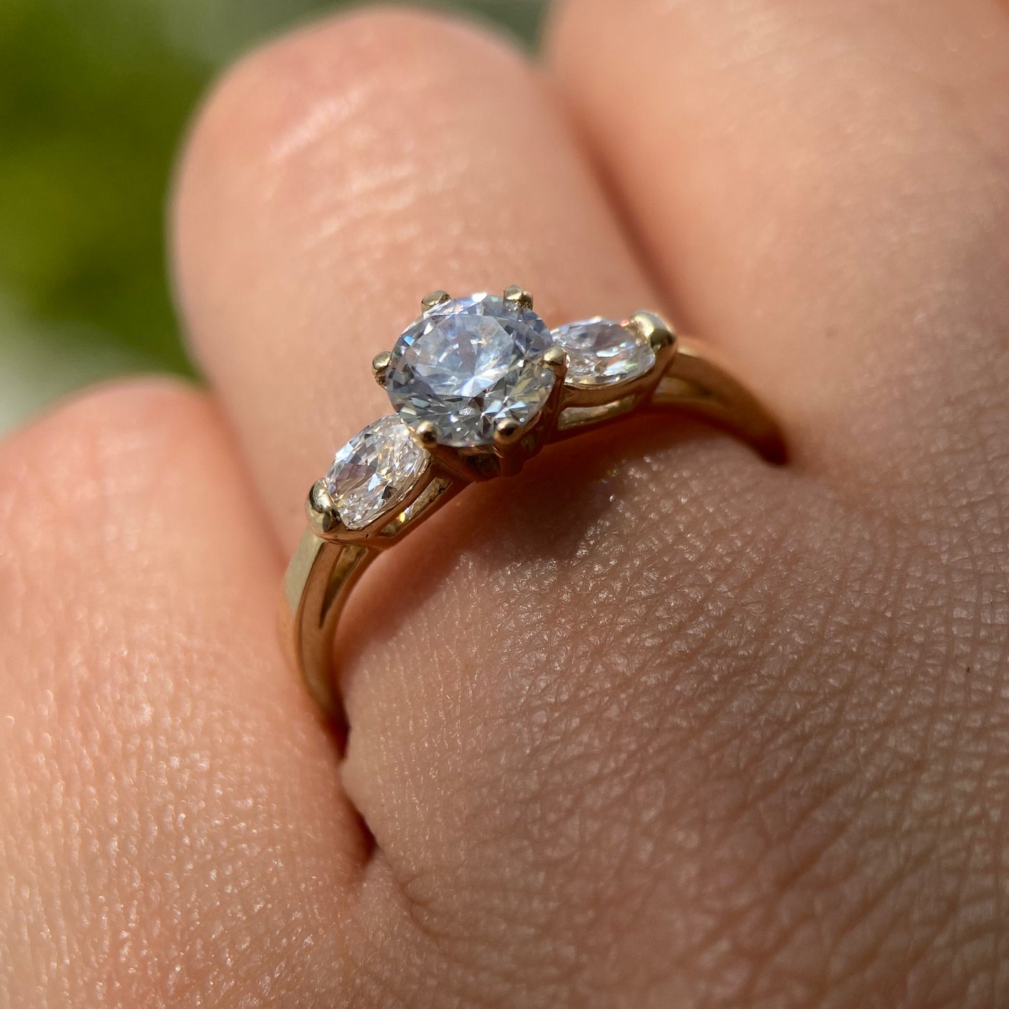 Anillo de compromiso en oro