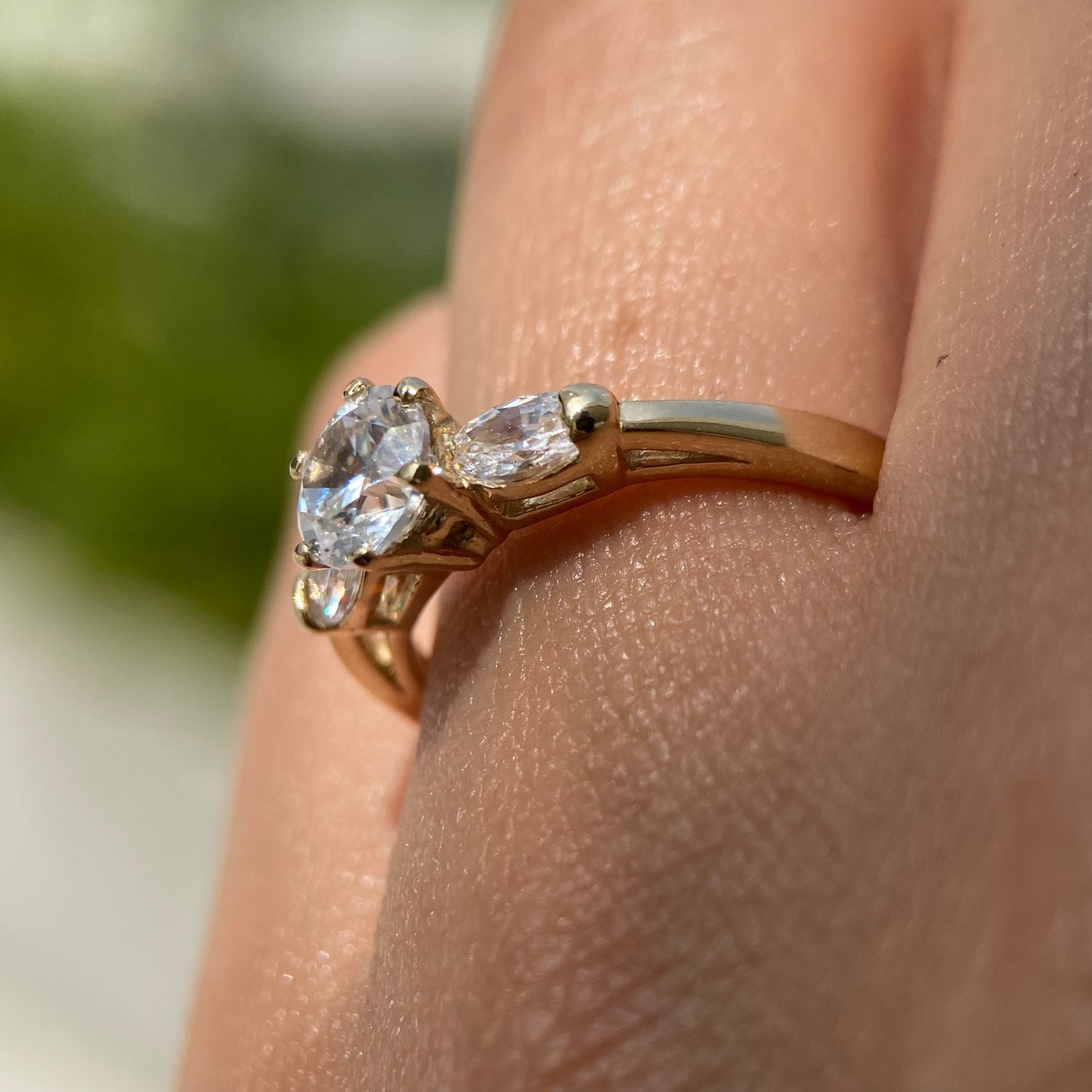 Anillo de compromiso en oro
