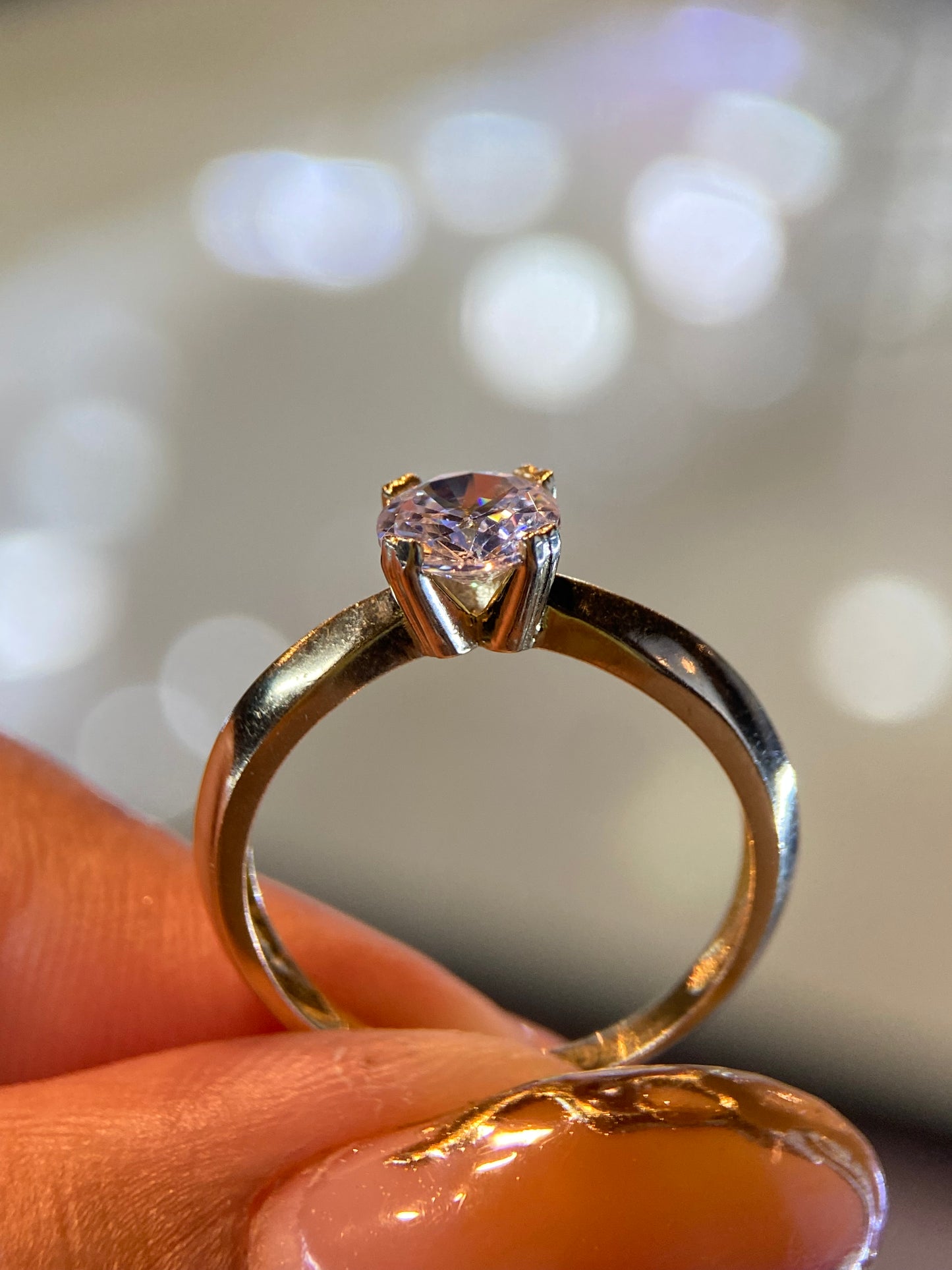 Anillo de compromiso en oro