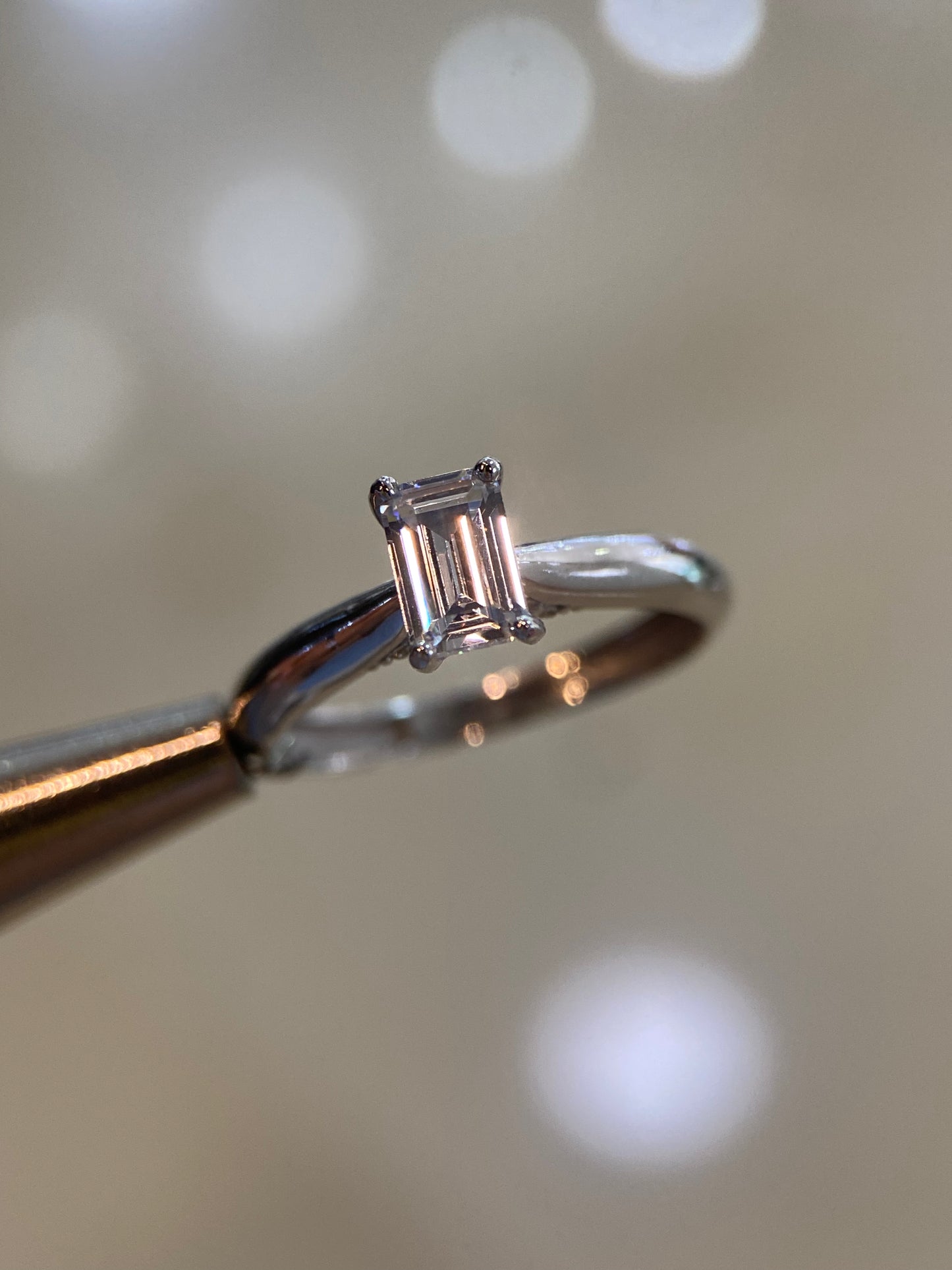 Anillo de compromiso en oro