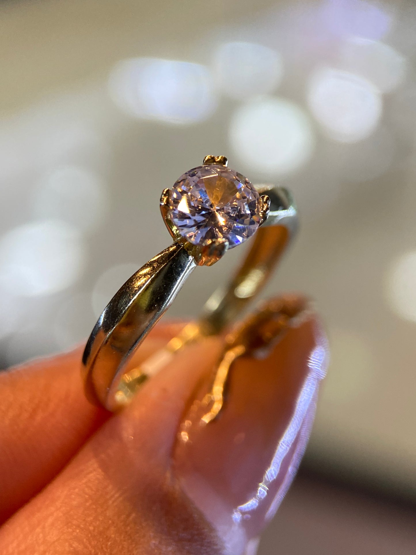 Anillo de compromiso en oro