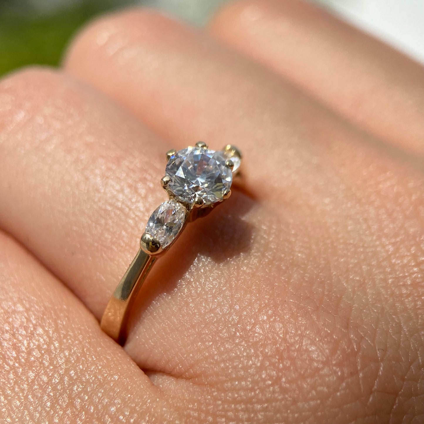 Anillo de compromiso en oro