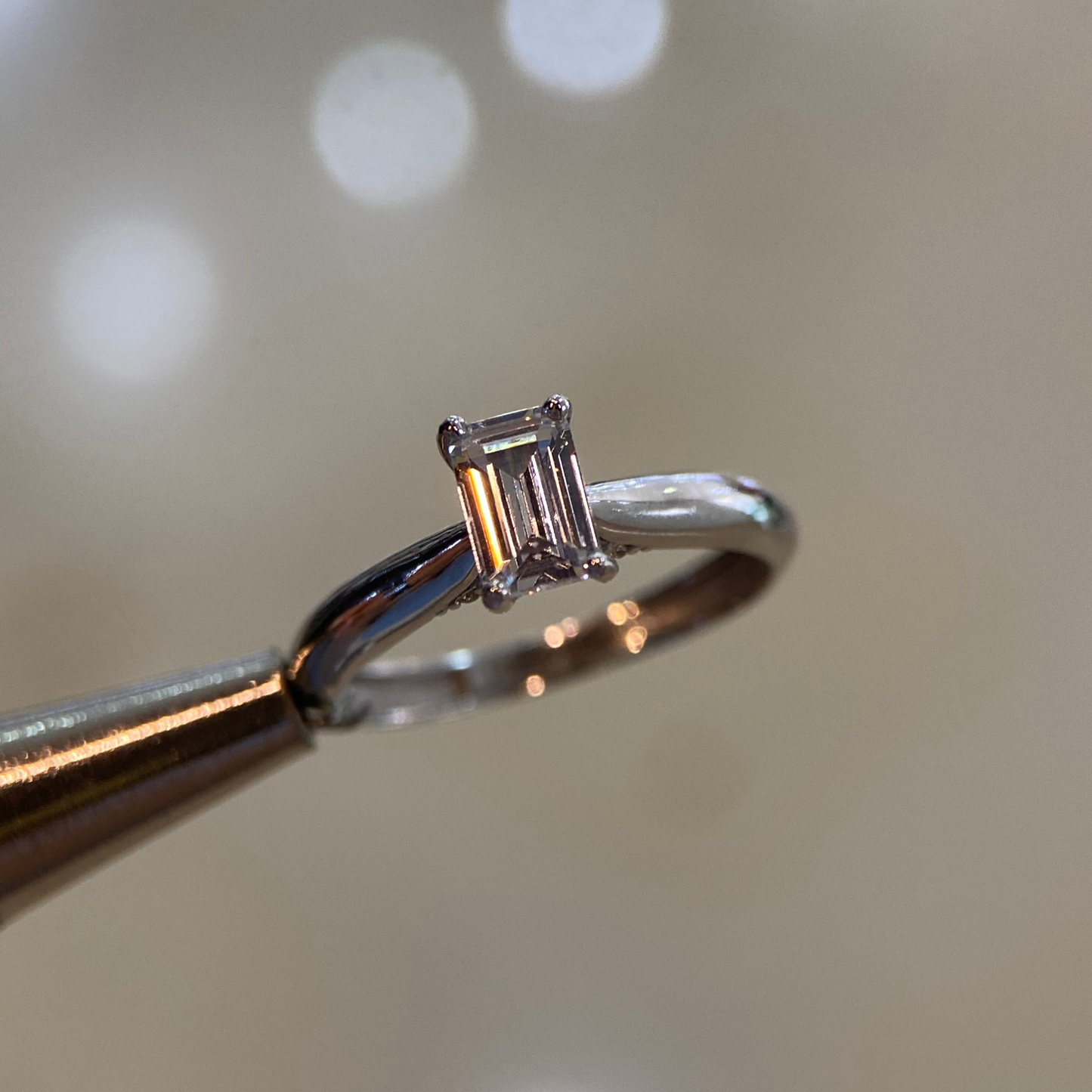 Anillo de compromiso en oro