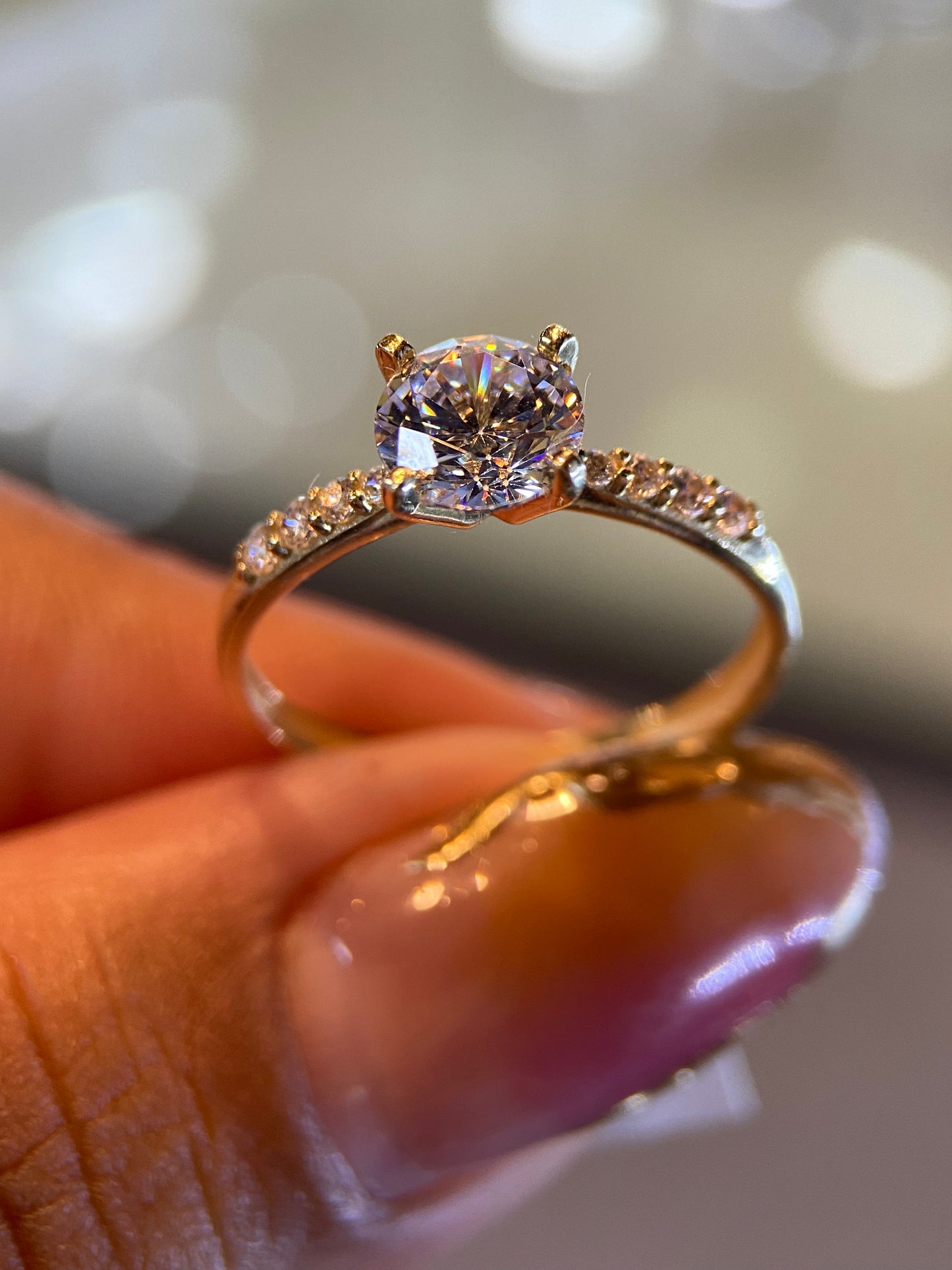 Anillo de compromiso en oro