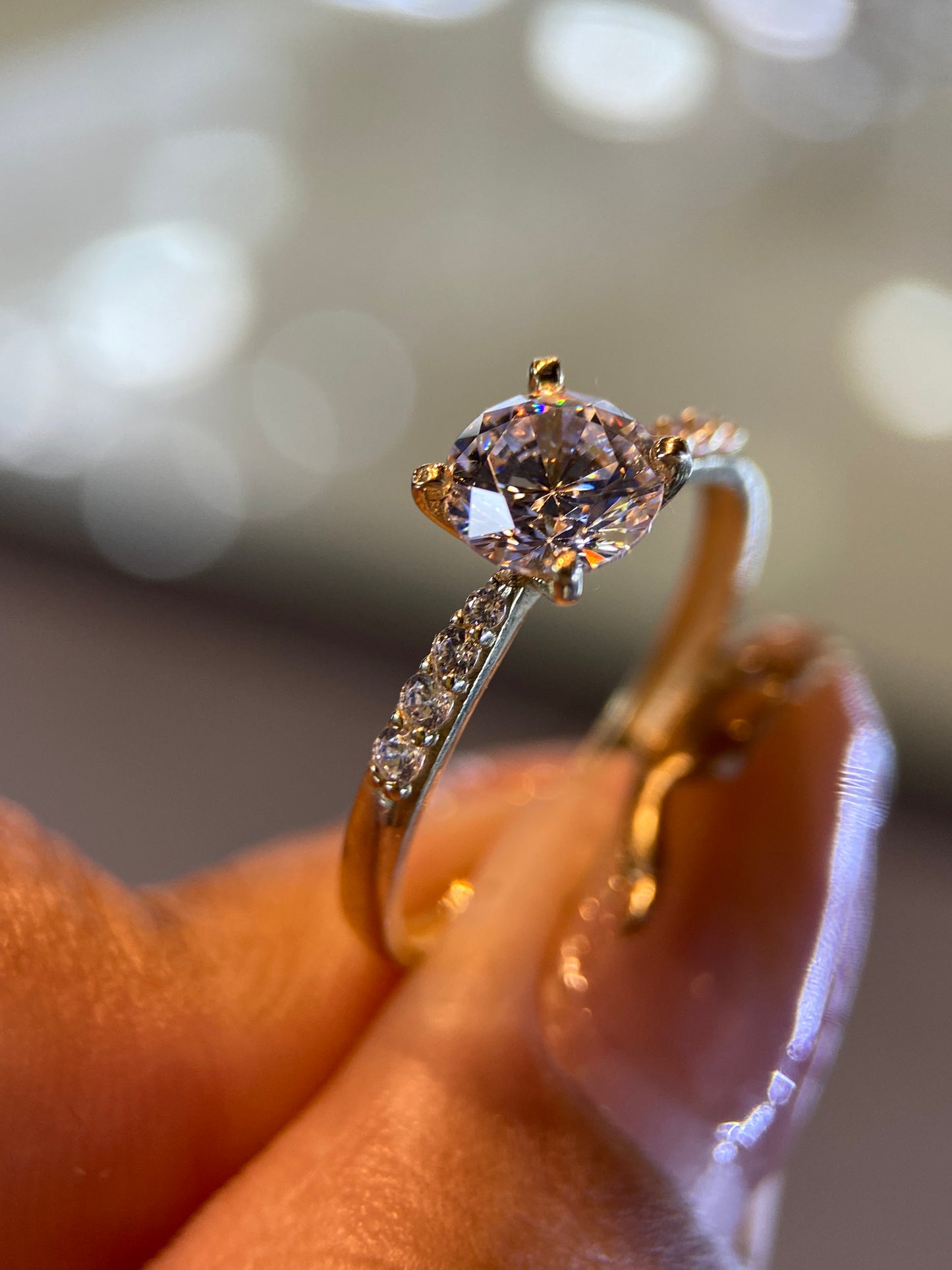 Anillo de compromiso en oro