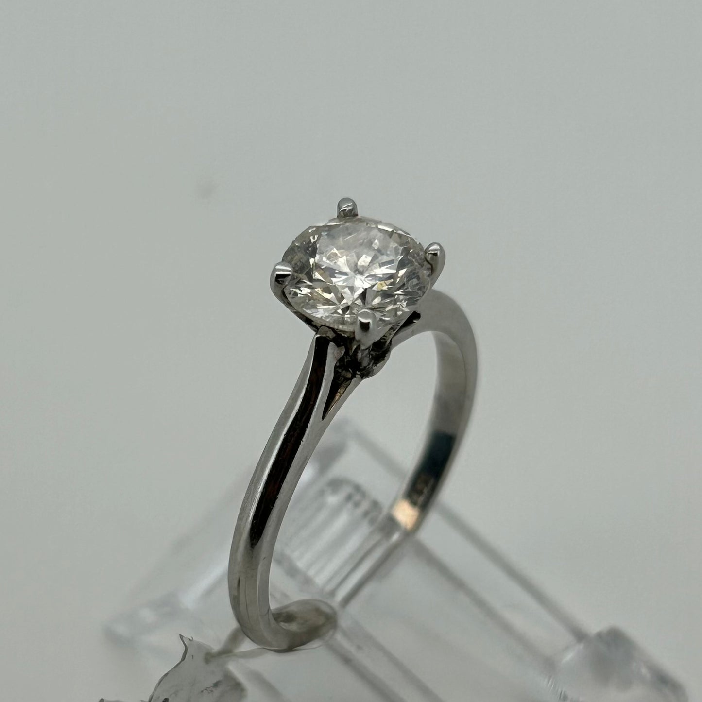 Anillo de compromiso en oro