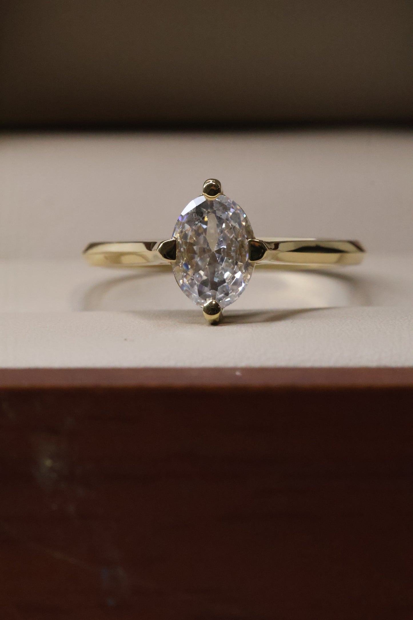 Anillo Annelisse en Oro Amarillo 18k Circonia 1.0 ct Mod.16090